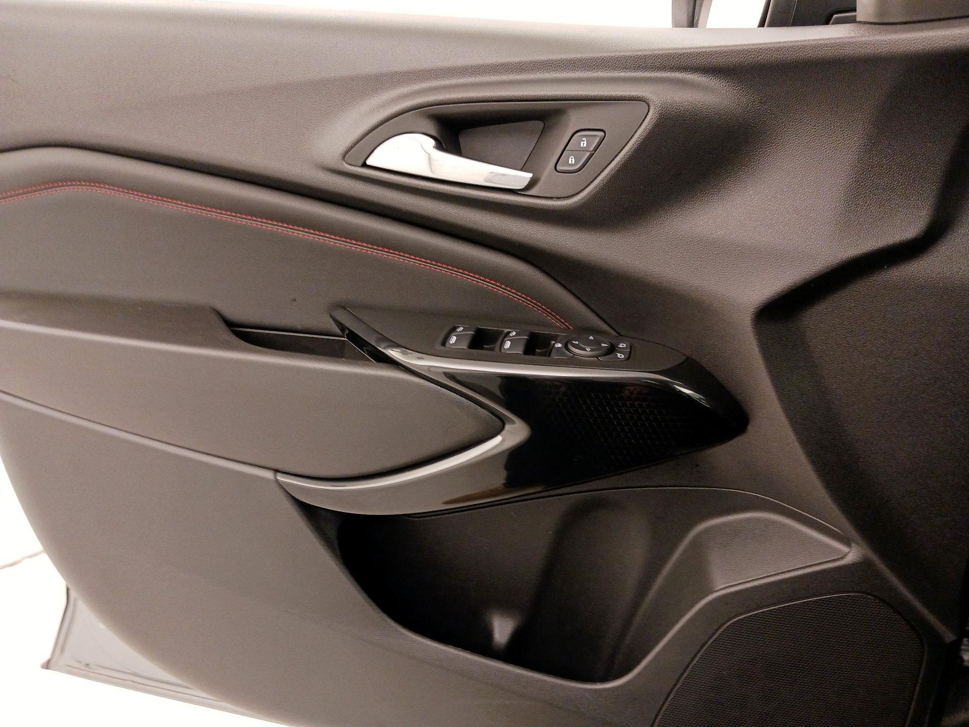 Thumbnail: 2025 Chevrolet Trax - 12