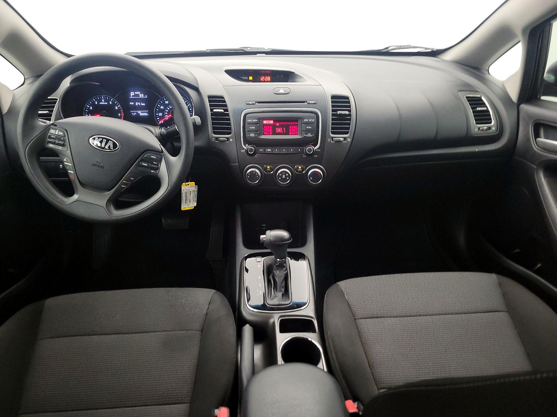 Thumbnail: 2018 Kia Forte - 9