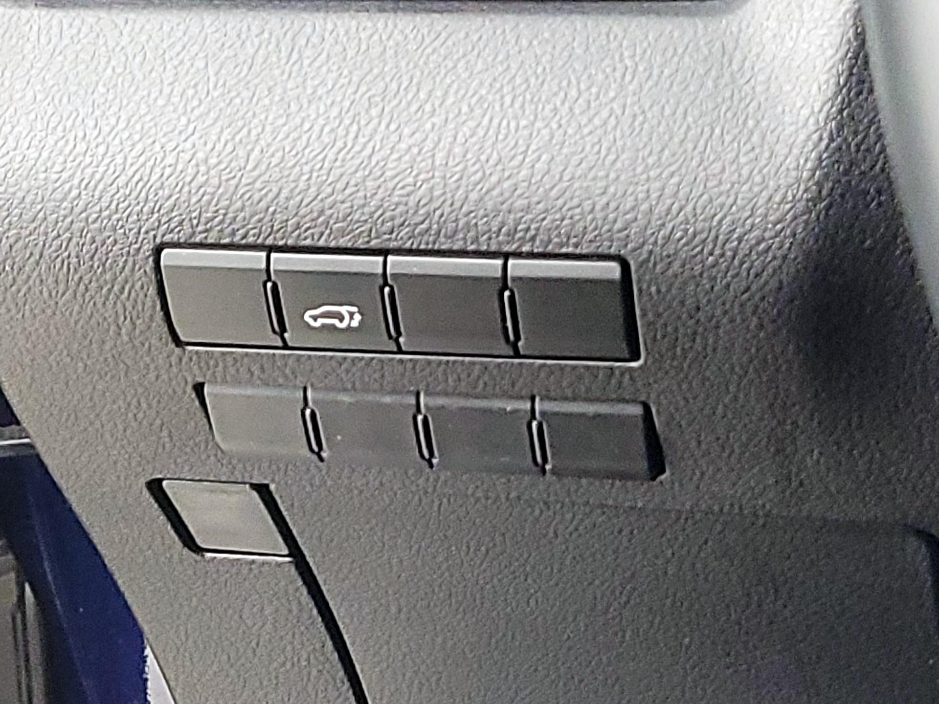 Thumbnail: 2016 Lexus RX - 13