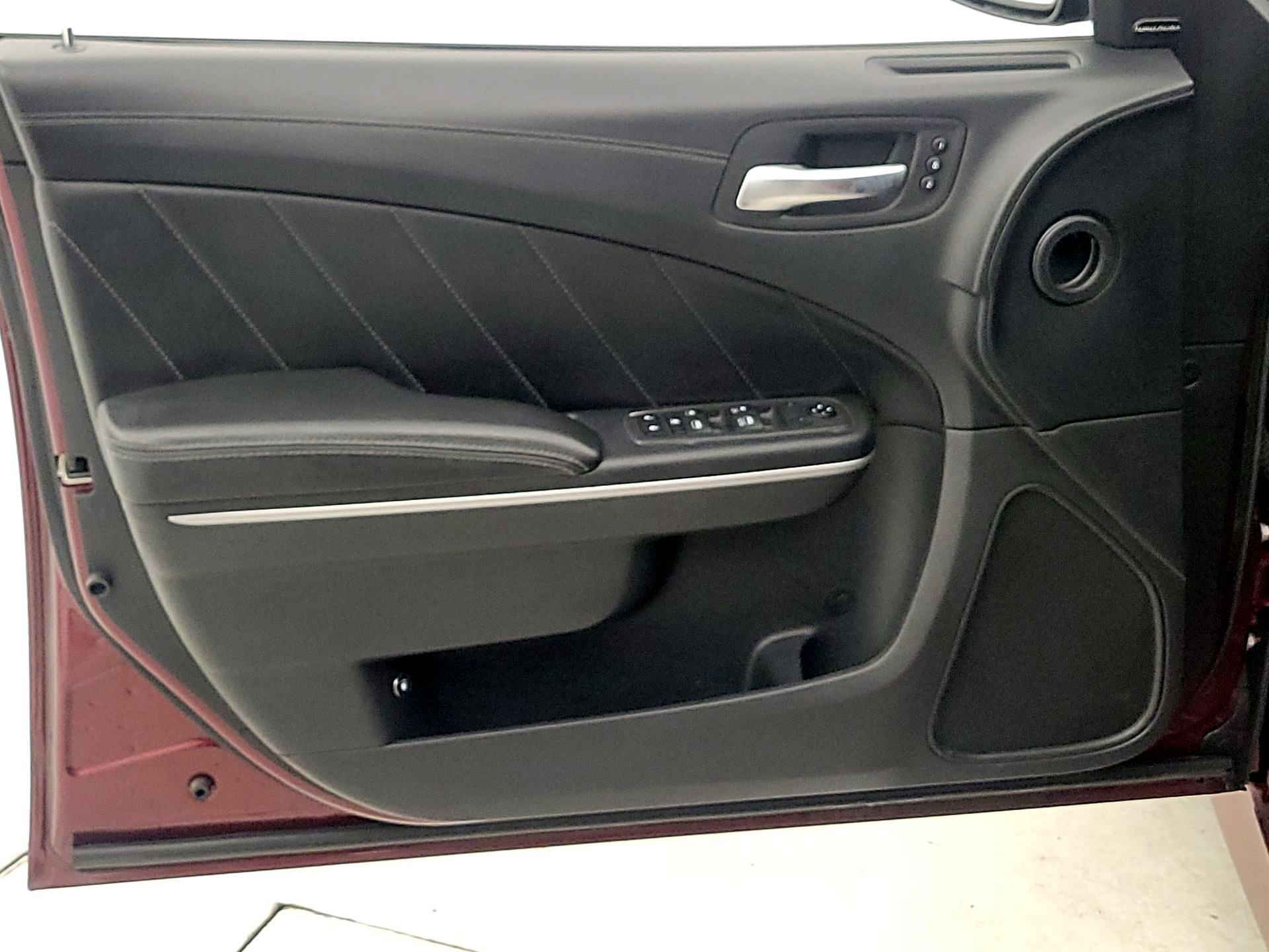 Thumbnail: 2019 Dodge Charger - 12