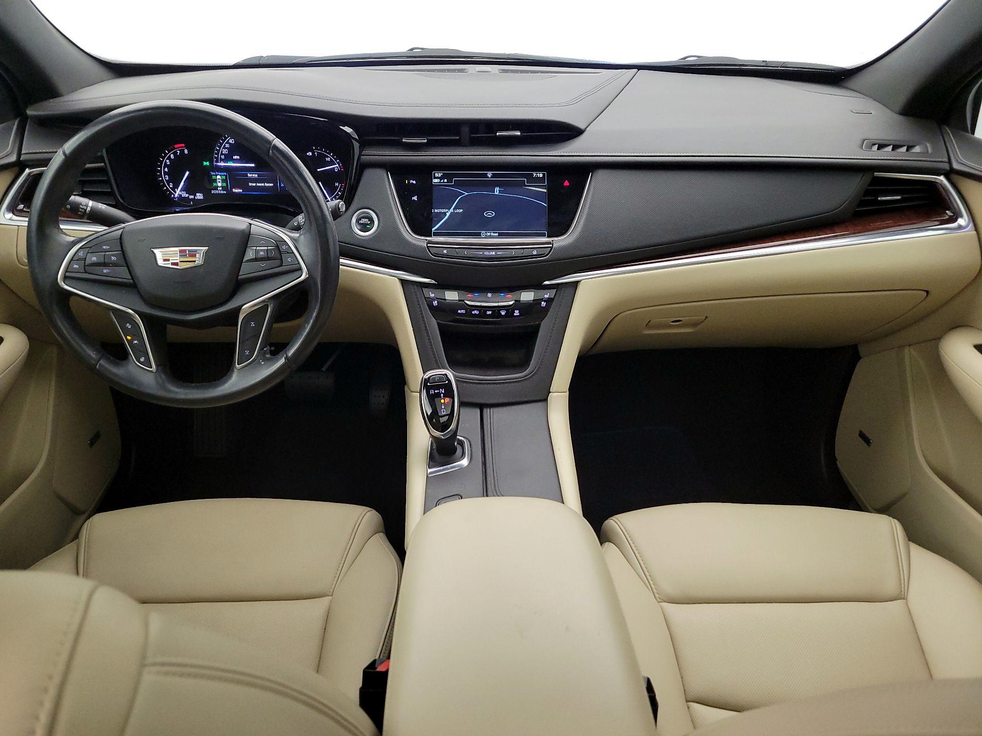 Thumbnail: 2018 Cadillac XT5 - 9