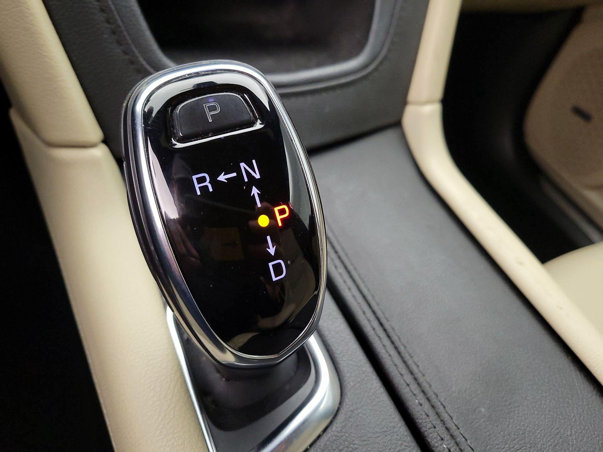 Thumbnail: 2018 Cadillac XT5 - 18