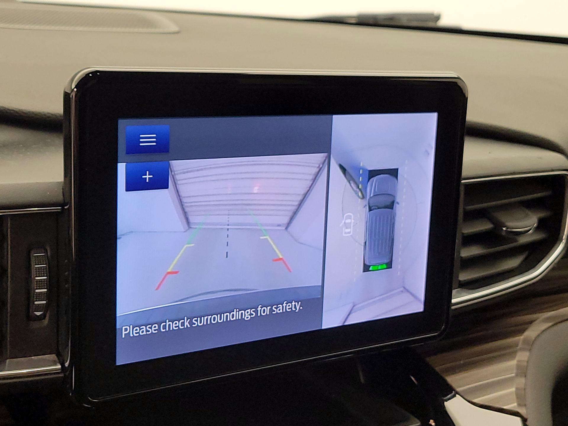 Thumbnail: 2023 Ford Explorer - 15