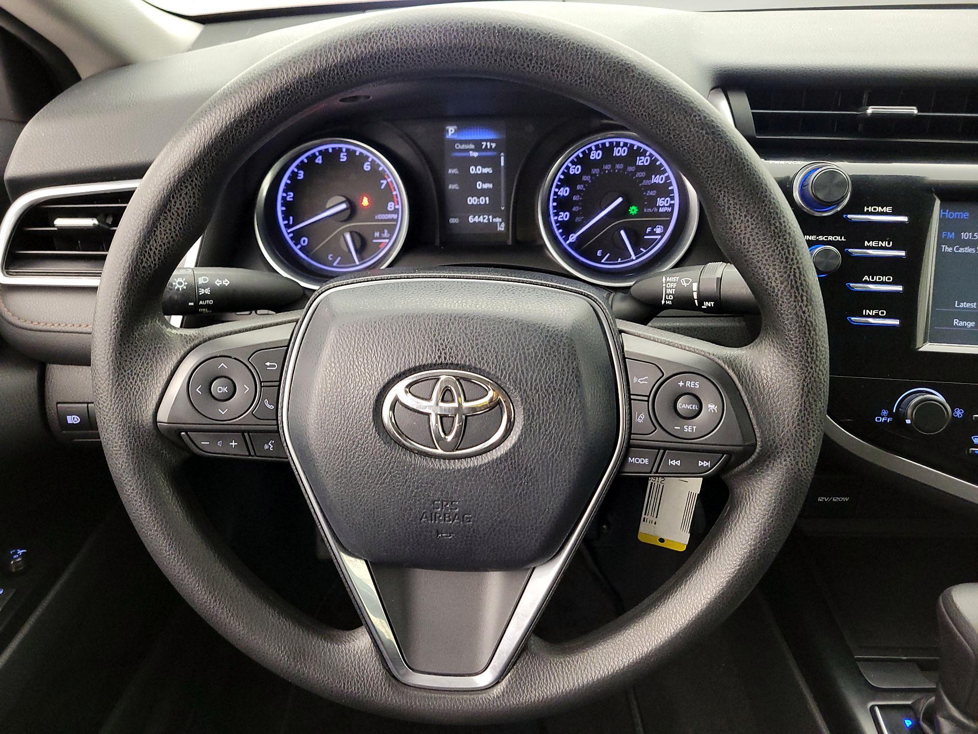 Thumbnail: 2018 Toyota Camry - 10