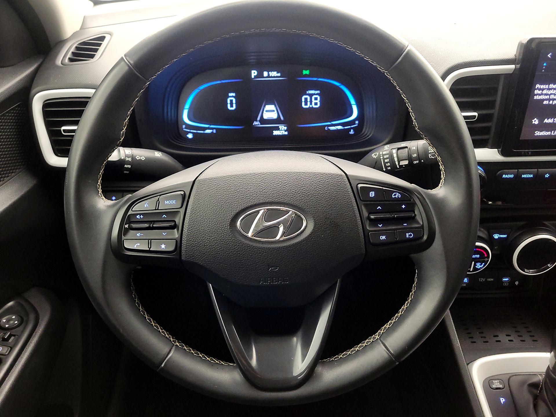 Thumbnail: 2023 Hyundai Venue - 10