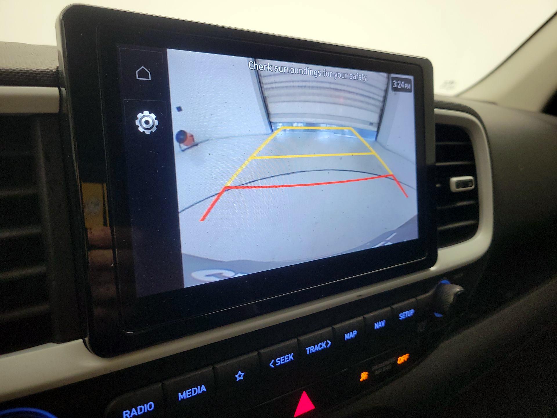 Thumbnail: 2023 Hyundai Venue - 15