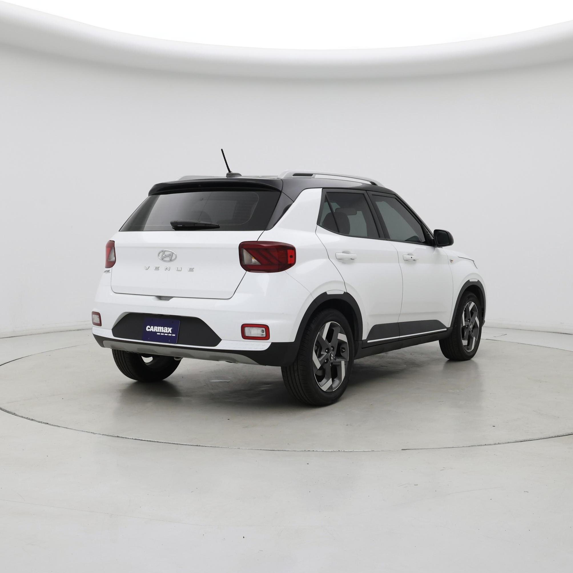 Thumbnail: 2023 Hyundai Venue - 8