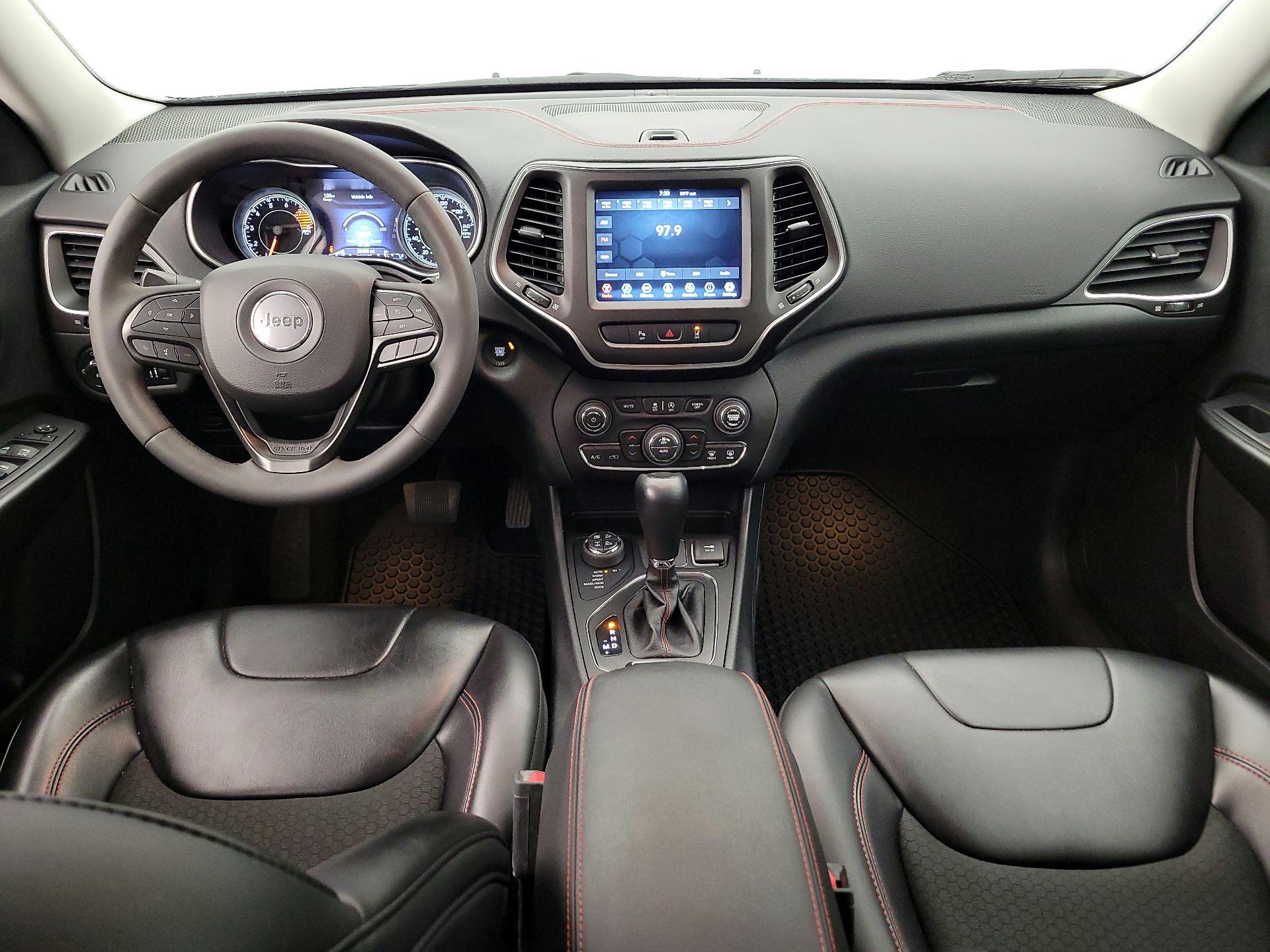 Thumbnail: 2022 Jeep Cherokee - 9