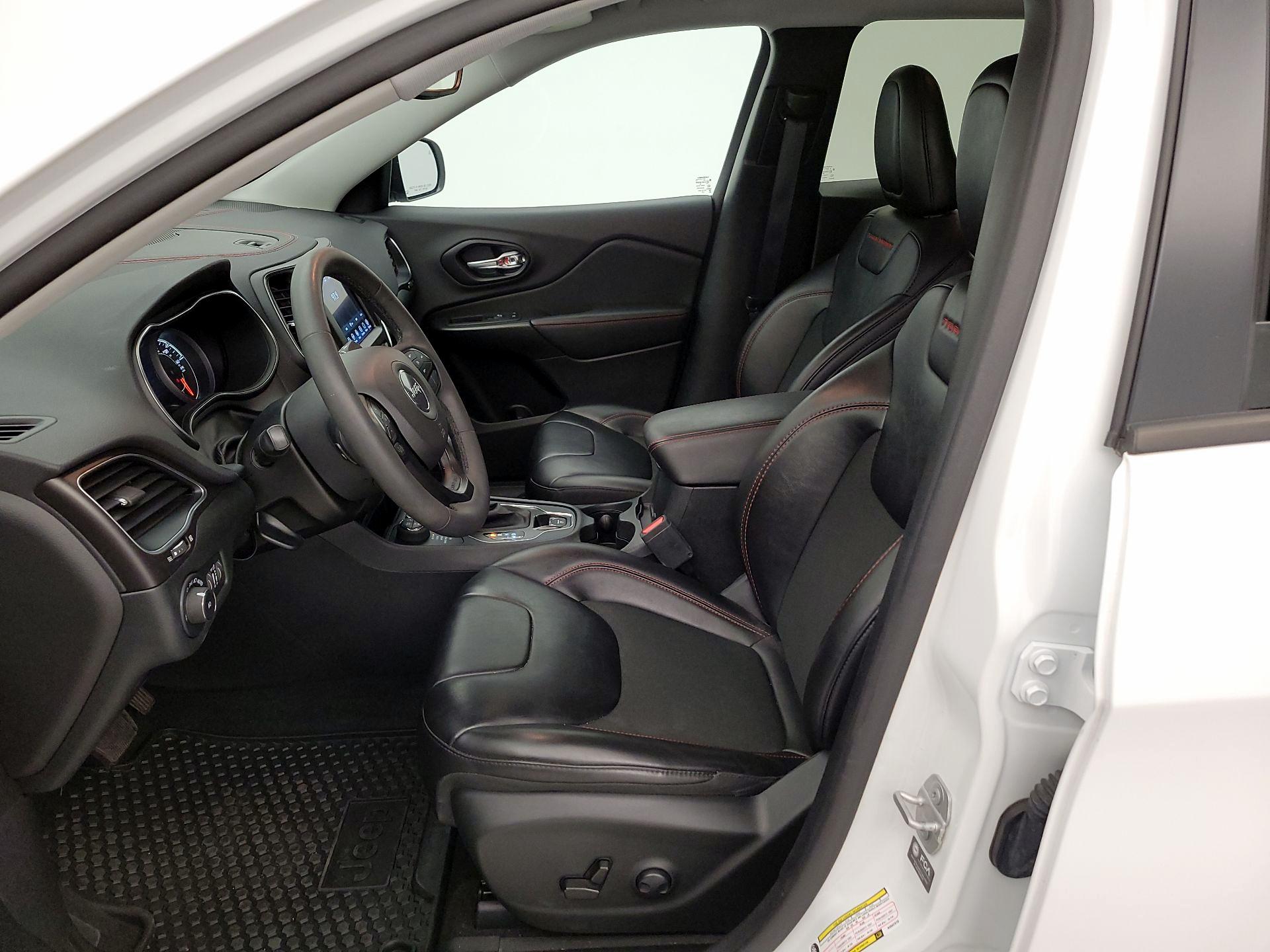 Thumbnail: 2022 Jeep Cherokee - 11