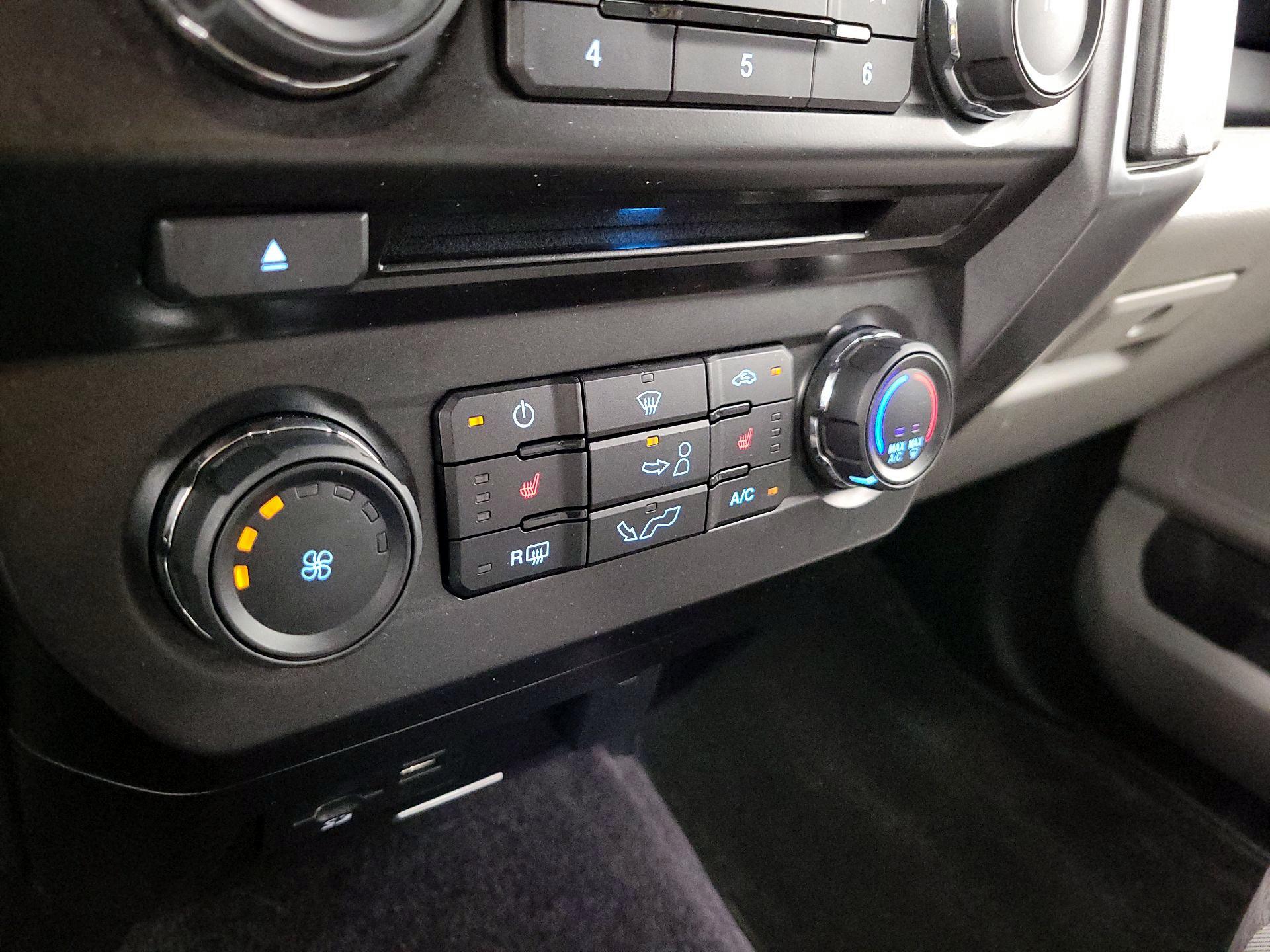 Thumbnail: 2015 Ford F-150 - 16