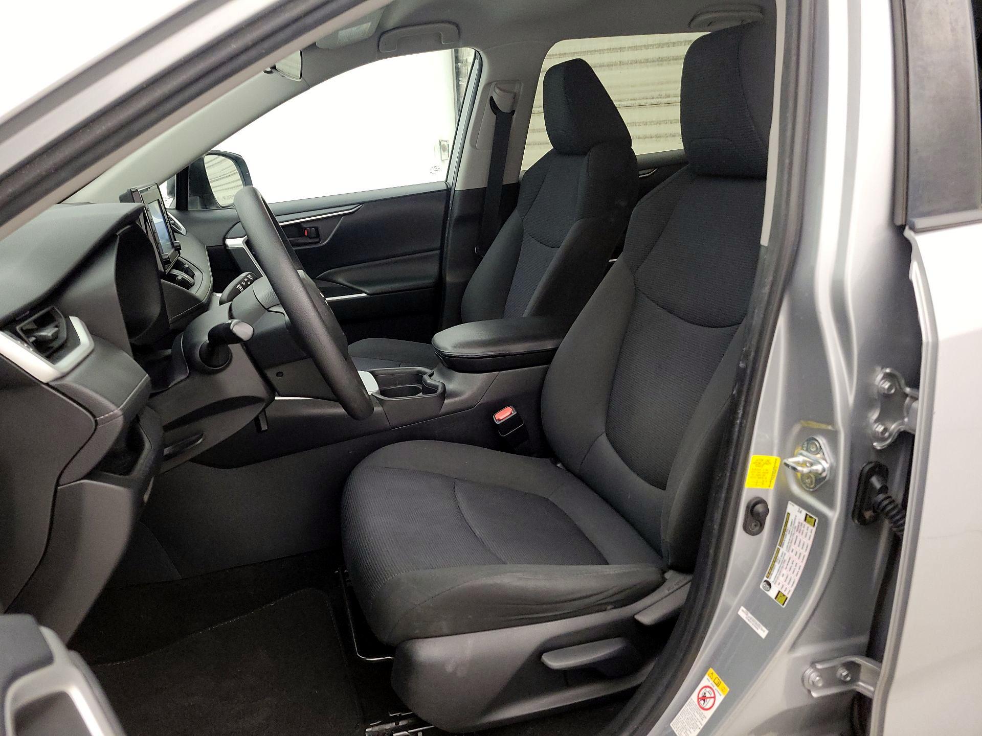 Thumbnail: 2019 Toyota RAV4 - 11