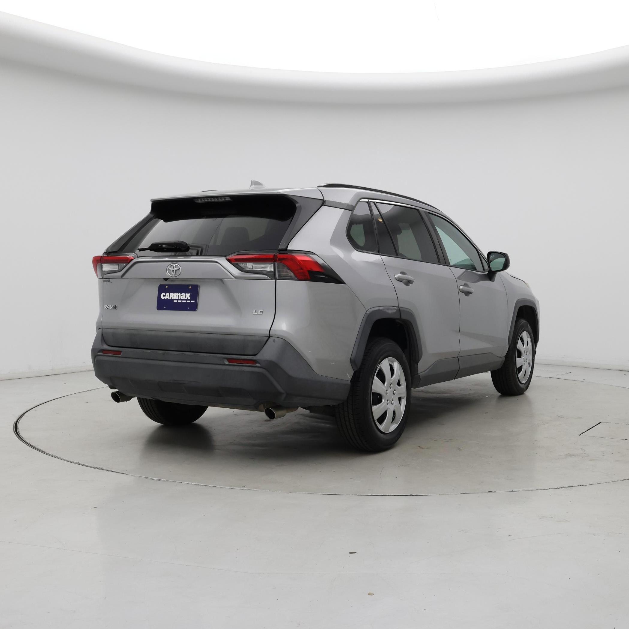 Thumbnail: 2019 Toyota RAV4 - 8