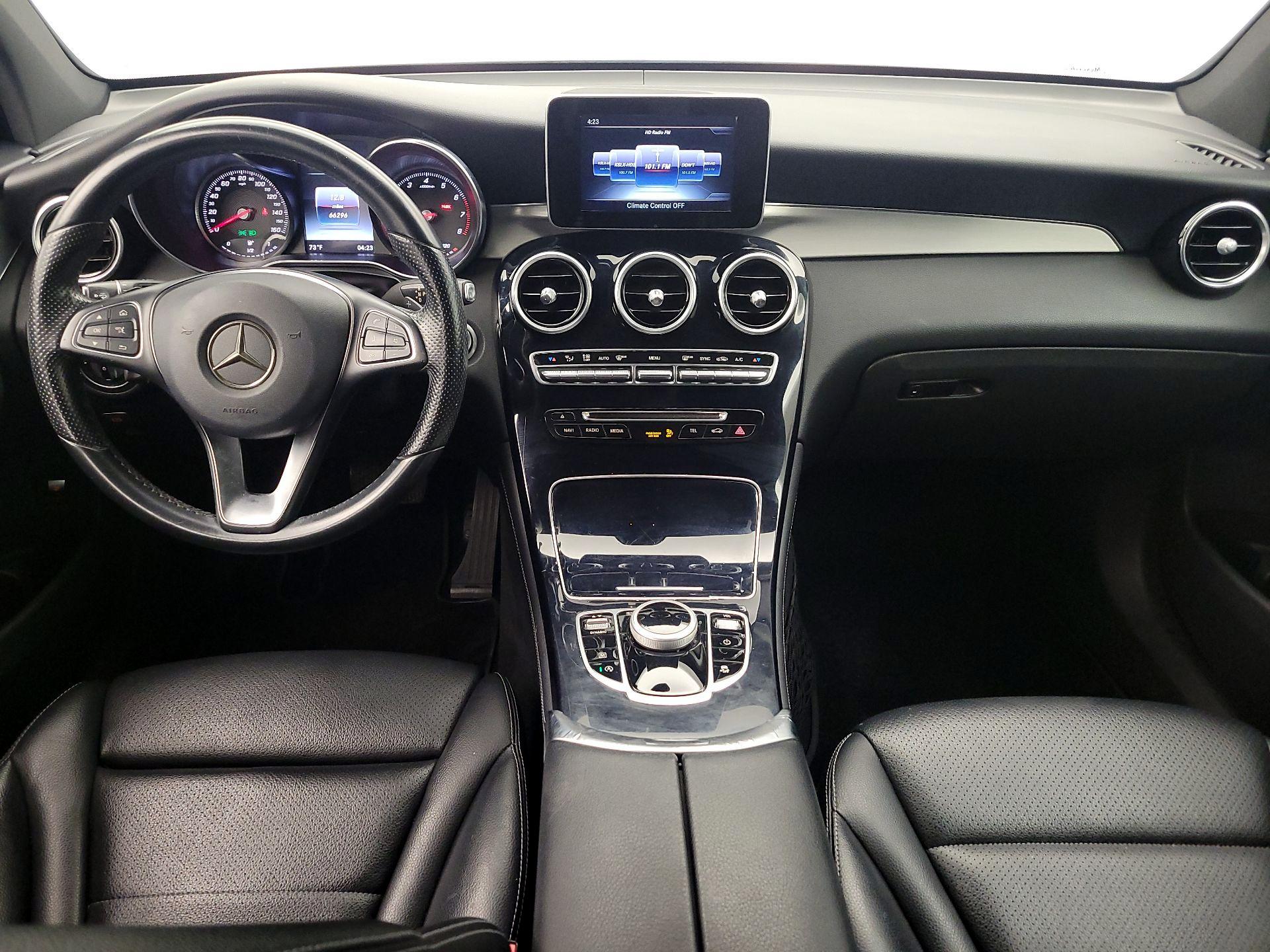 Thumbnail: 2017 Mercedes-Benz GLC - 9