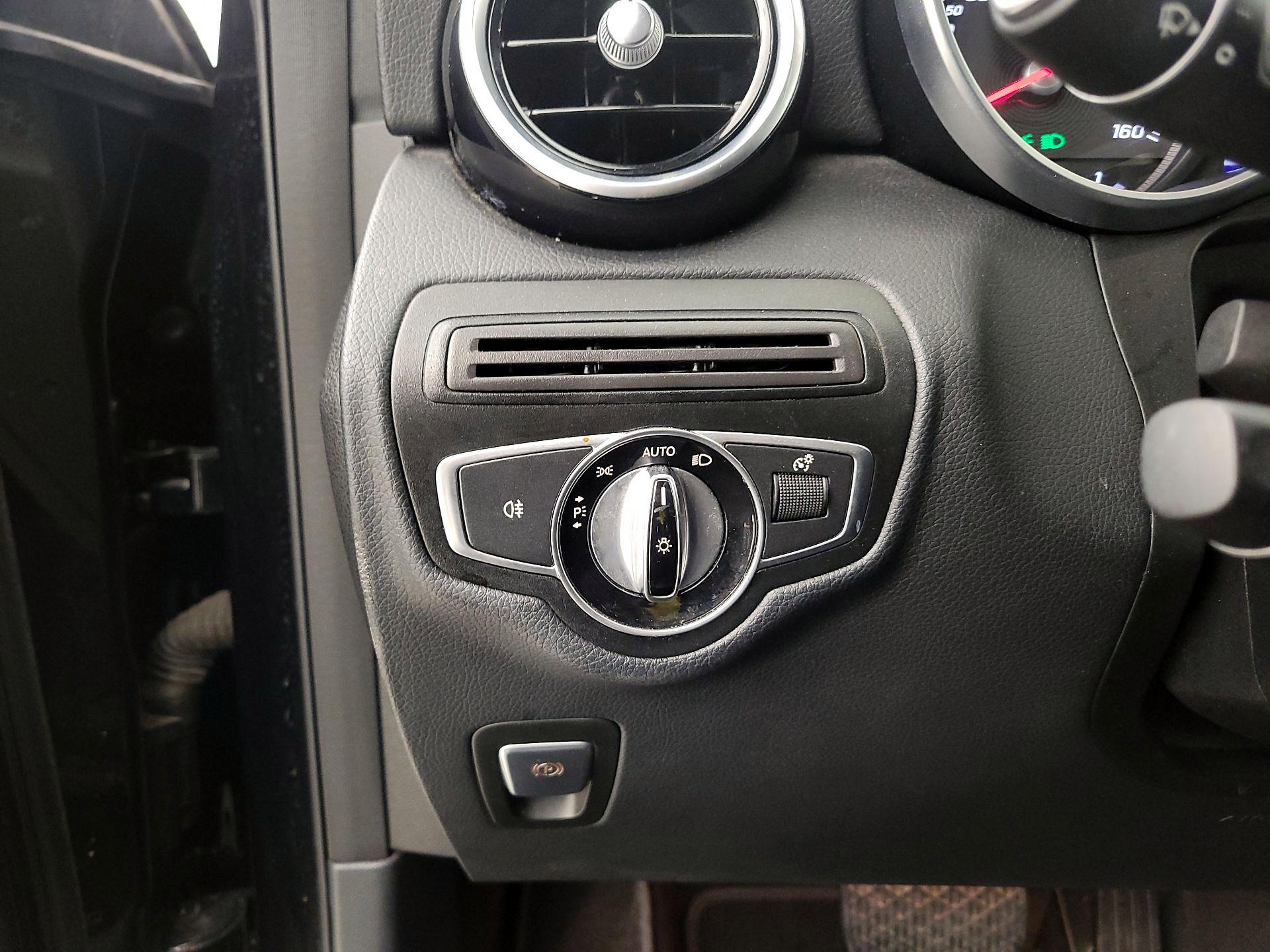 Thumbnail: 2017 Mercedes-Benz GLC - 13