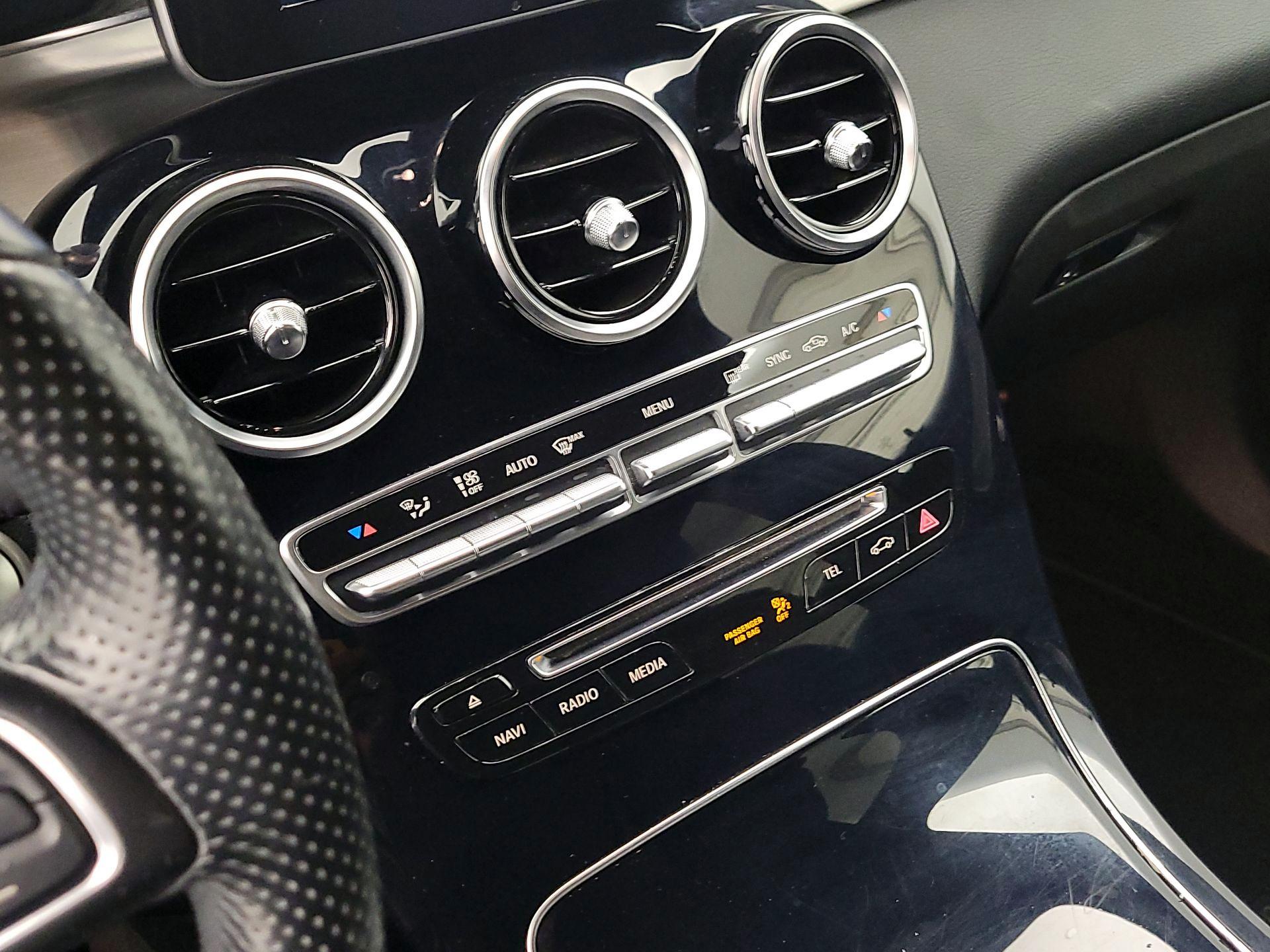 Thumbnail: 2017 Mercedes-Benz GLC - 16