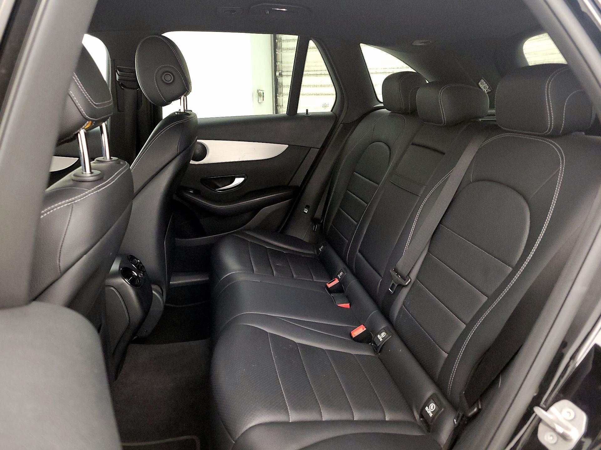 Thumbnail: 2017 Mercedes-Benz GLC - 19