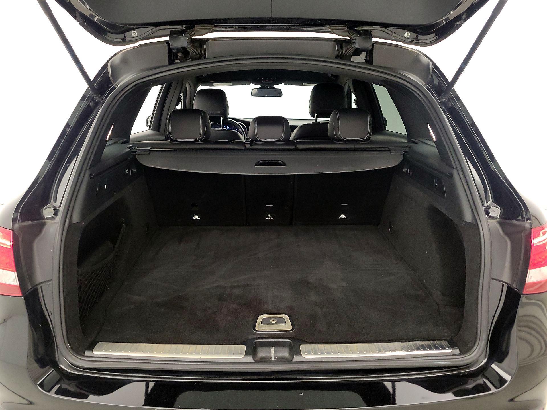 Thumbnail: 2017 Mercedes-Benz GLC - 20