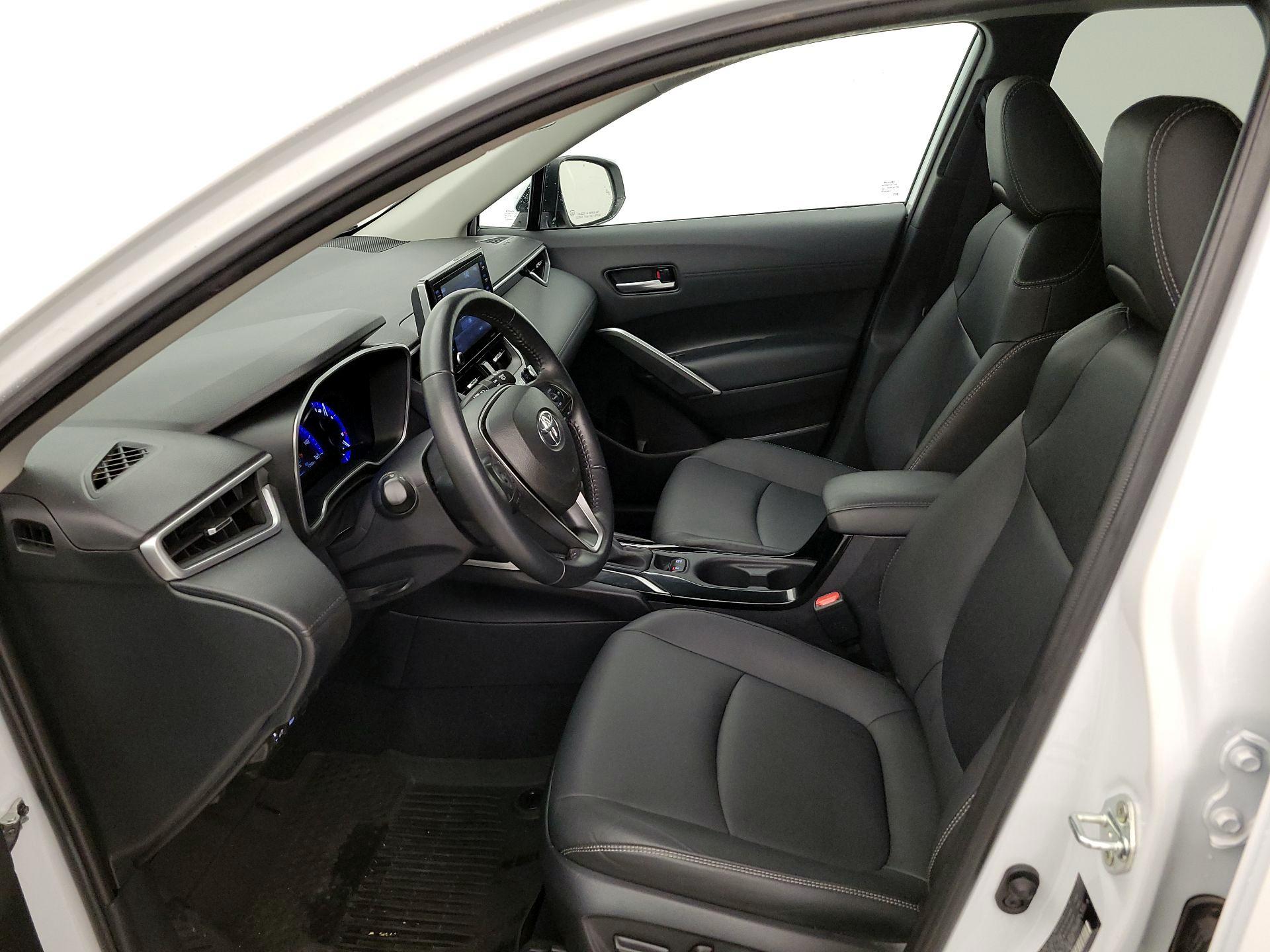 Thumbnail: 2022 Toyota Corolla Cross - 11