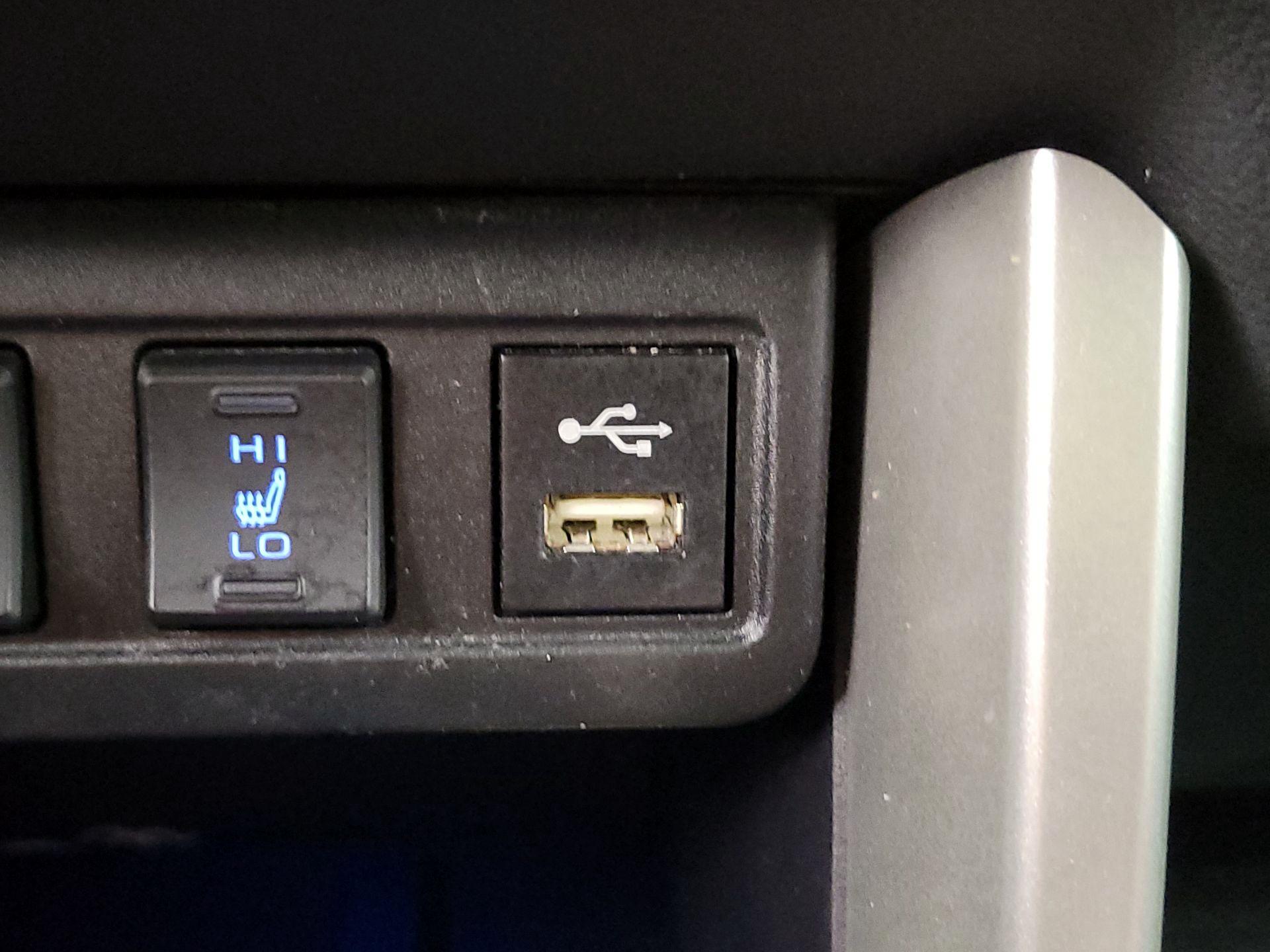 Thumbnail: 2022 Toyota Corolla Cross - 18