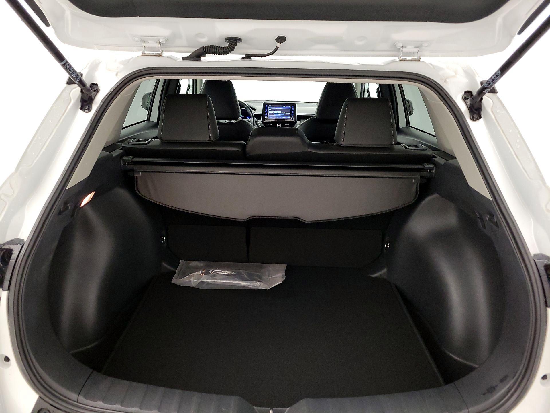 Thumbnail: 2022 Toyota Corolla Cross - 20