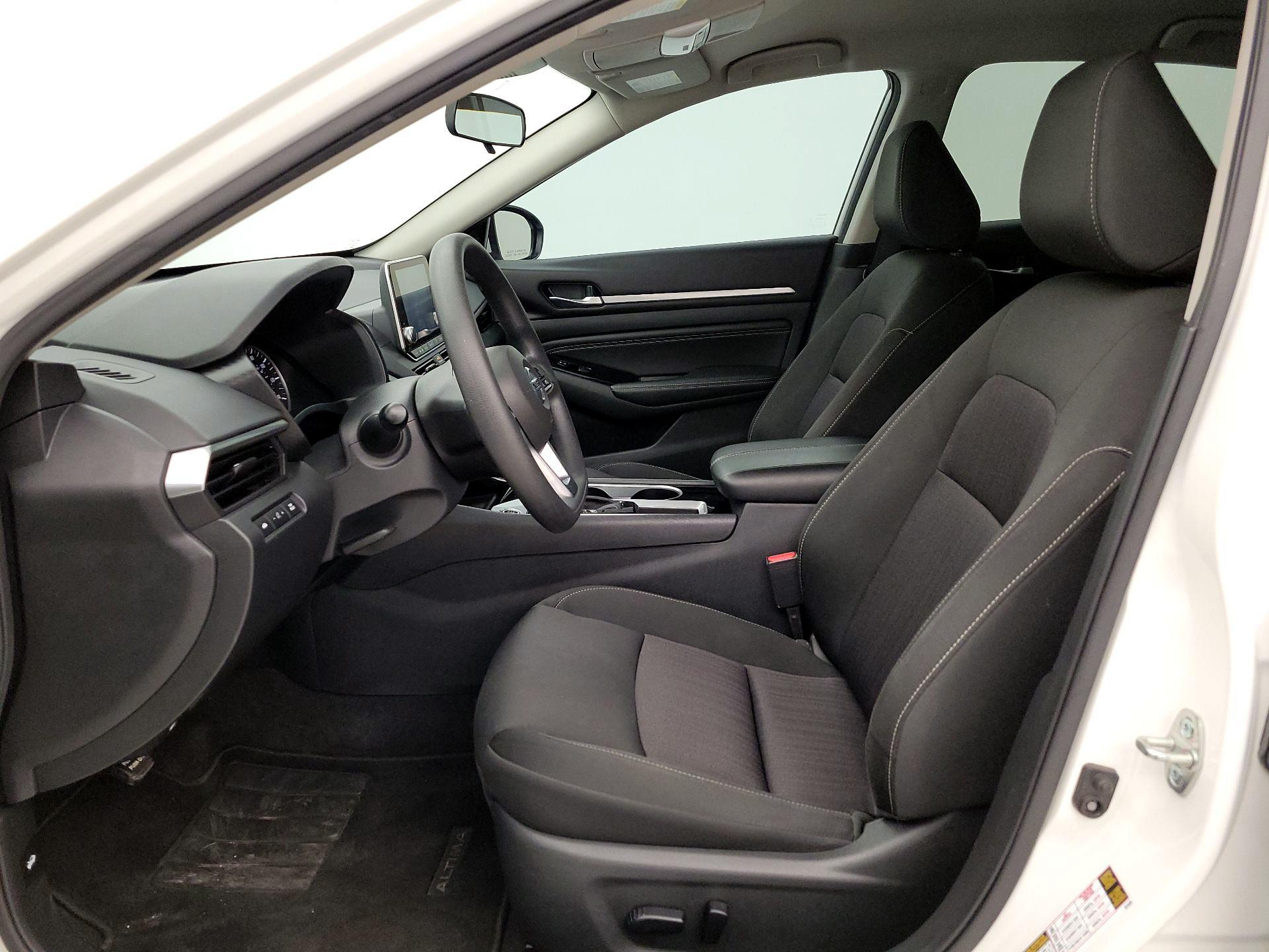 Thumbnail: 2021 Nissan Altima - 11