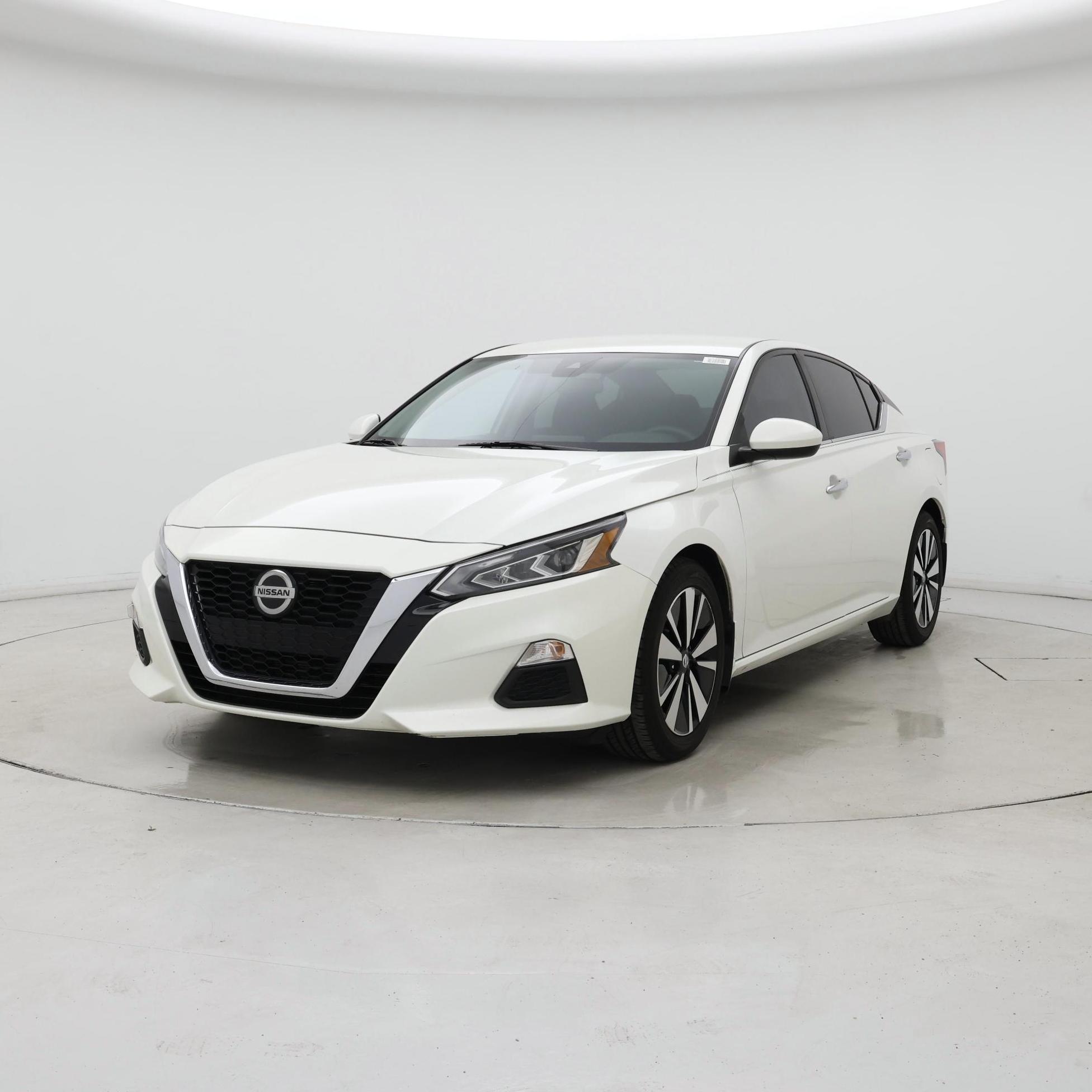 Thumbnail: 2021 Nissan Altima - 4