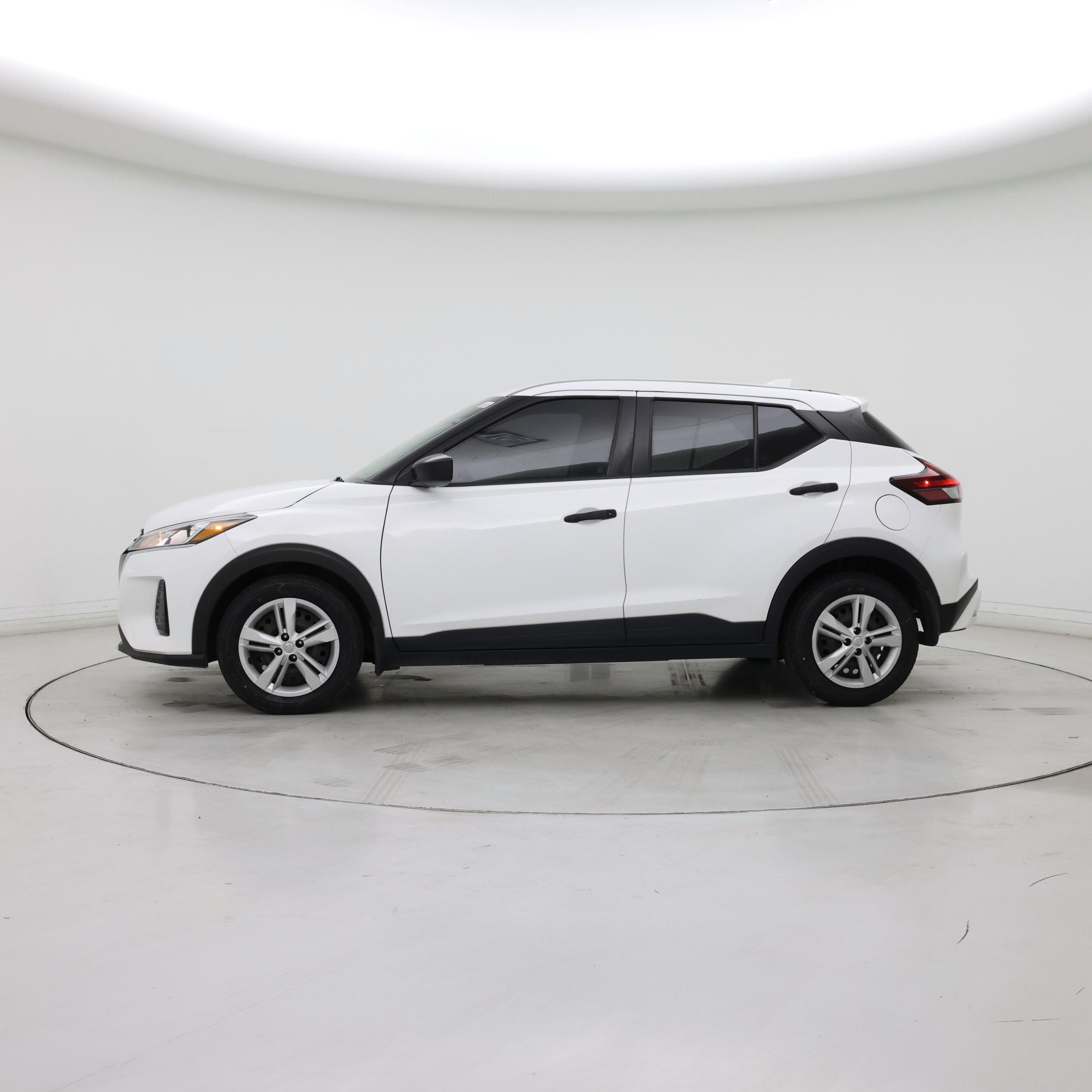 Thumbnail: 2022 Nissan Kicks - 3