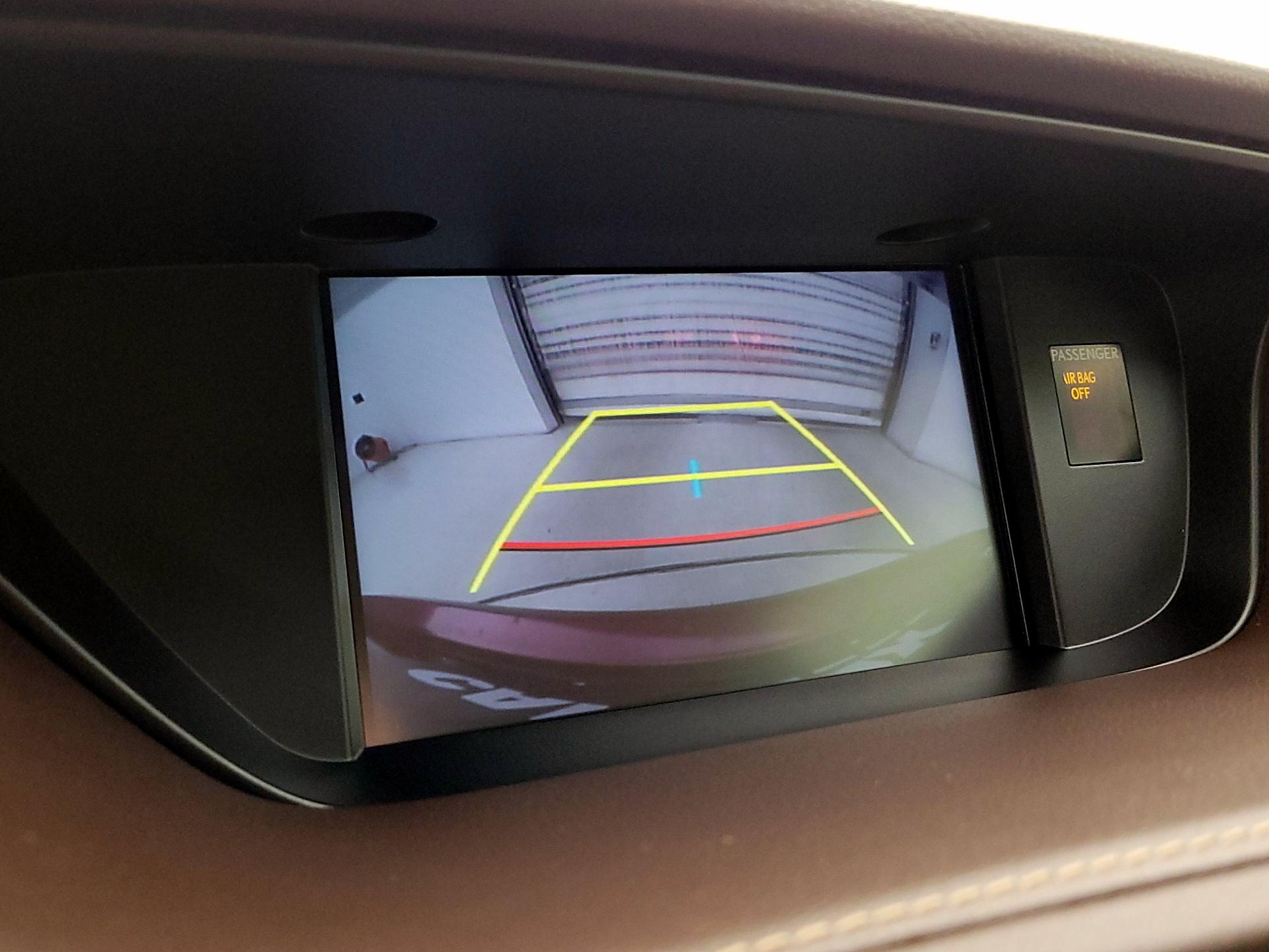 Thumbnail: 2018 Lexus ES - 15