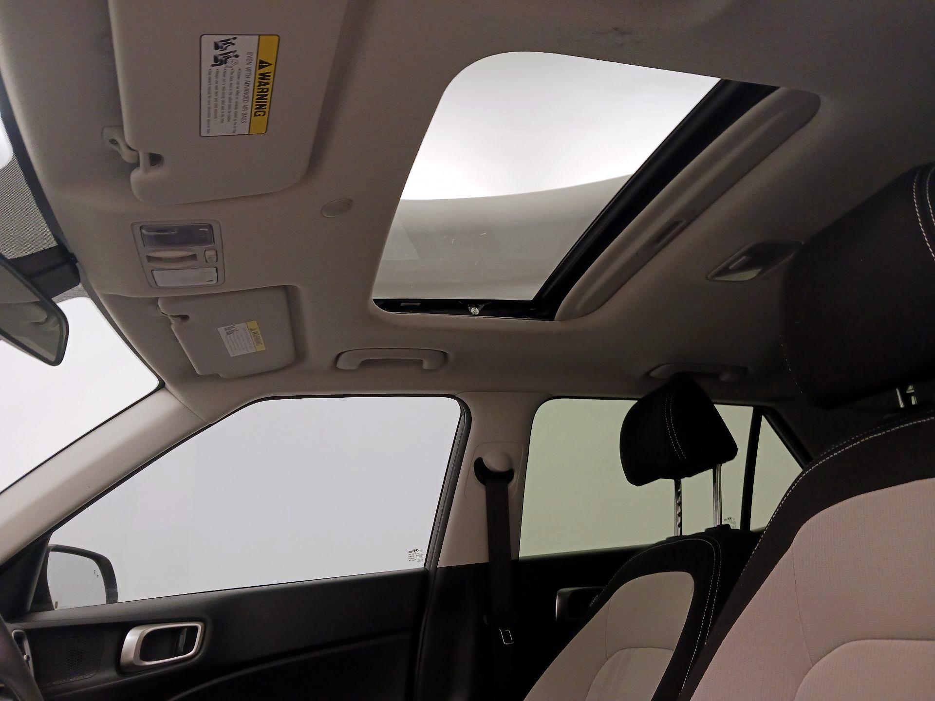 Thumbnail: 2023 Hyundai Venue - 19