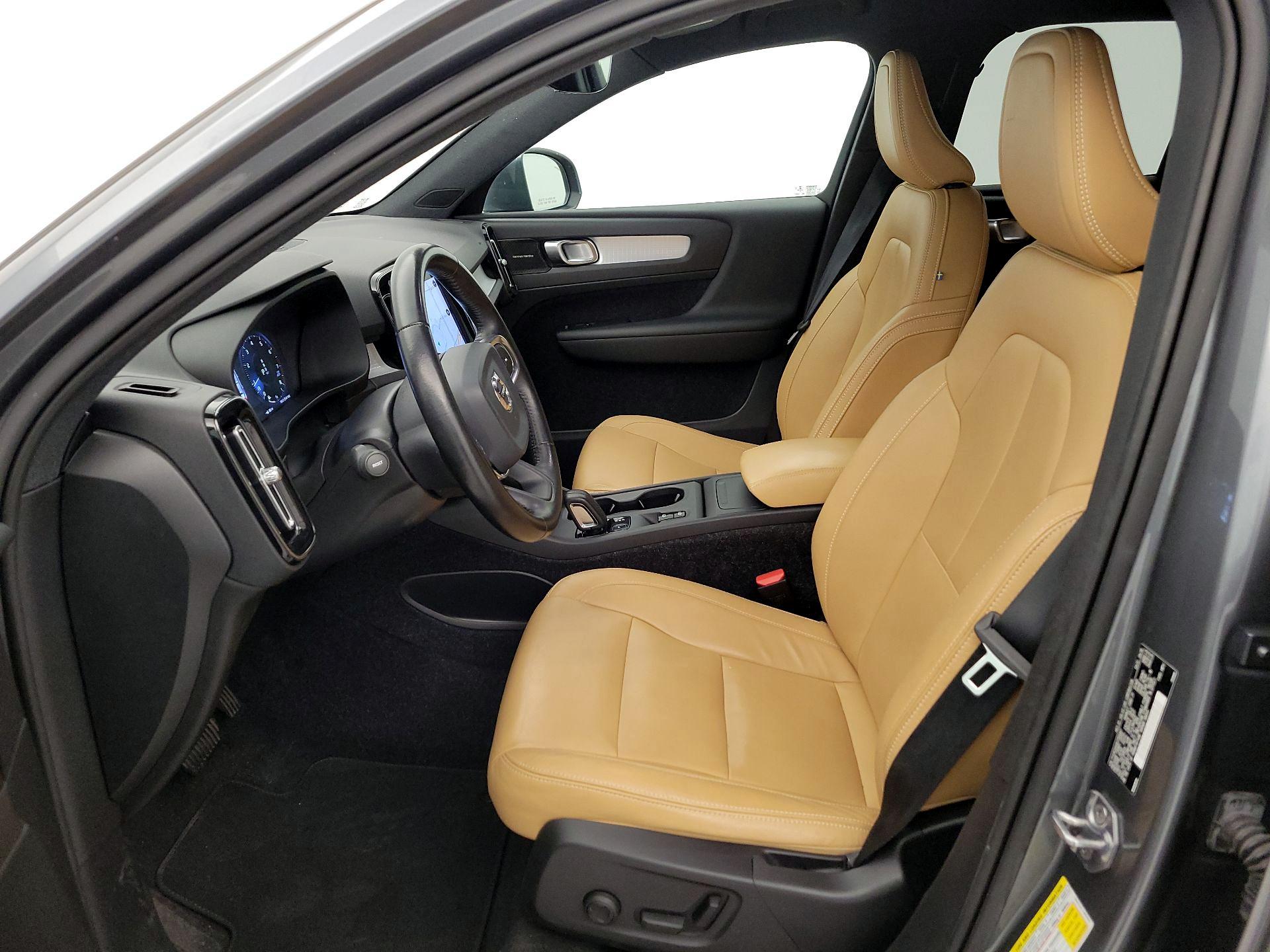 Thumbnail: 2019 Volvo XC40 - 11