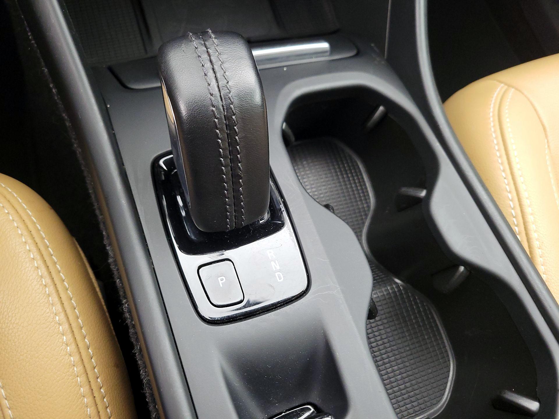 Thumbnail: 2019 Volvo XC40 - 18