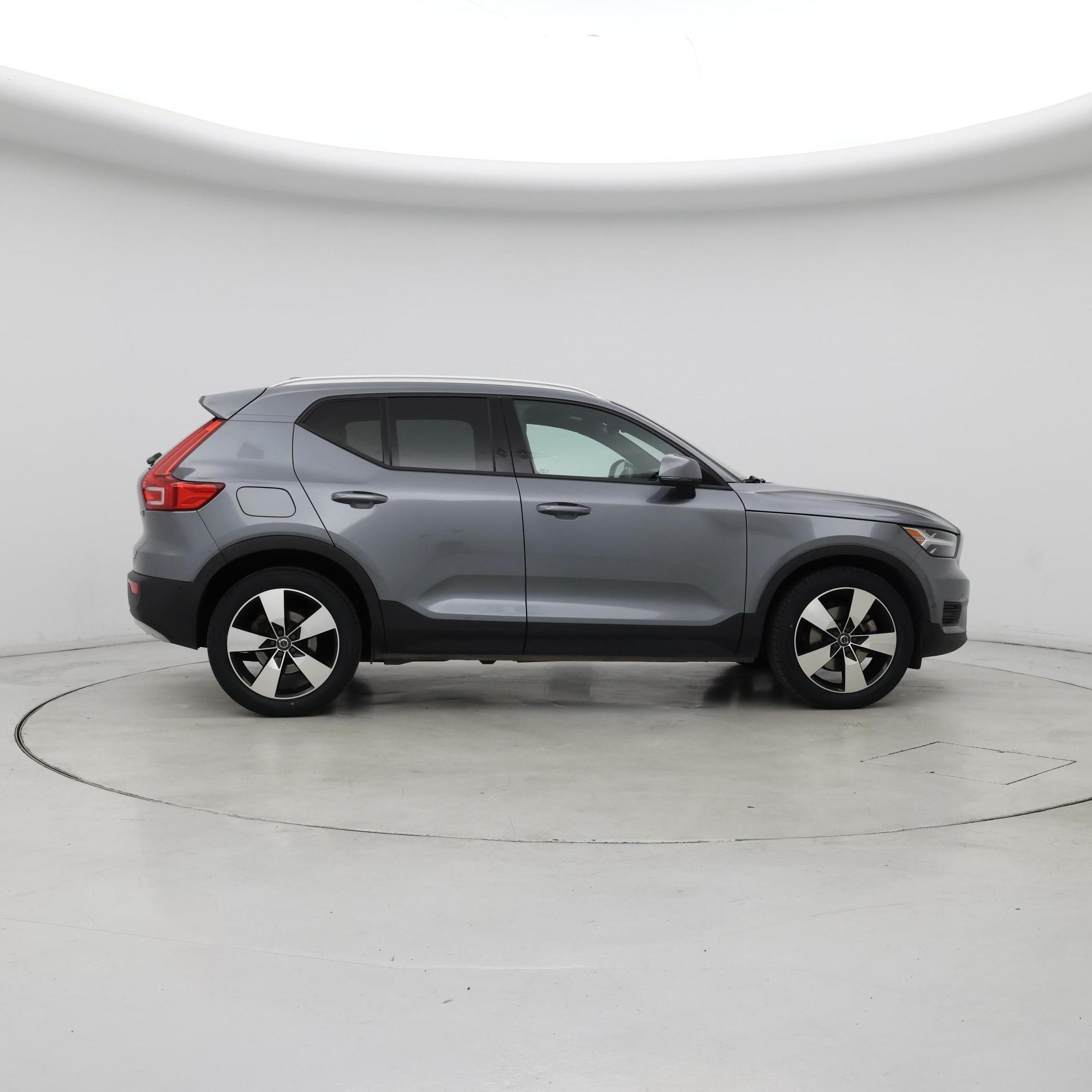 Thumbnail: 2019 Volvo XC40 - 7