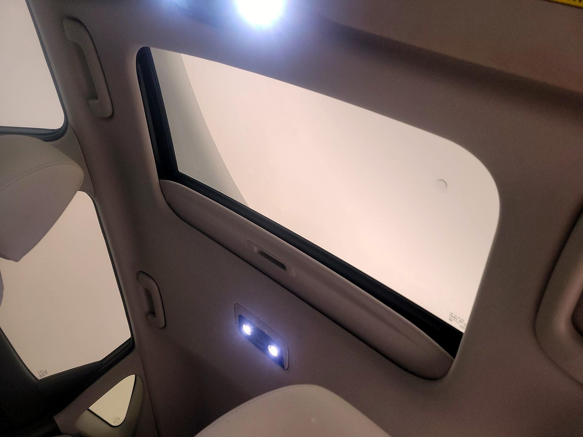 Thumbnail: 2022 Kia Seltos - 20