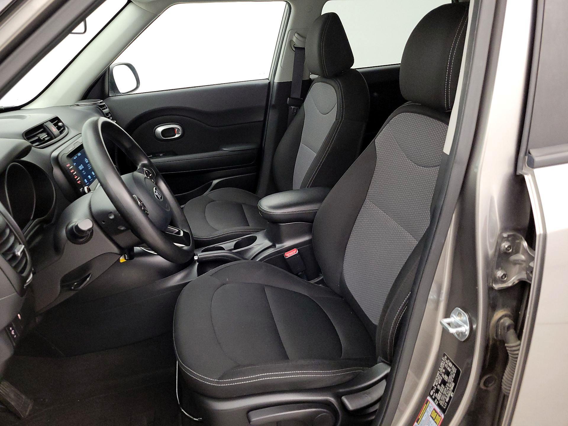 Thumbnail: 2018 Kia Soul - 11