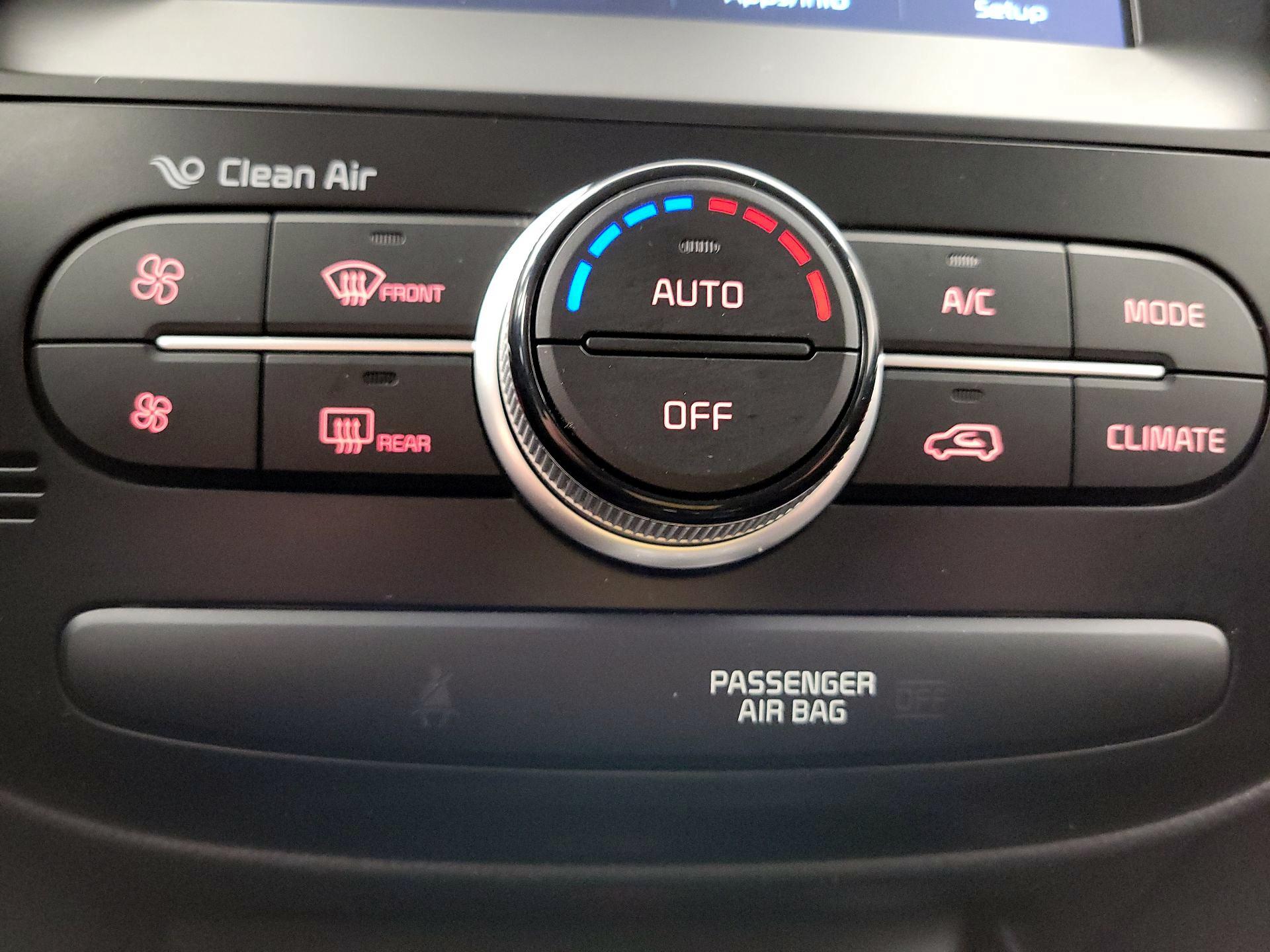 Thumbnail: 2018 Kia Soul - 16