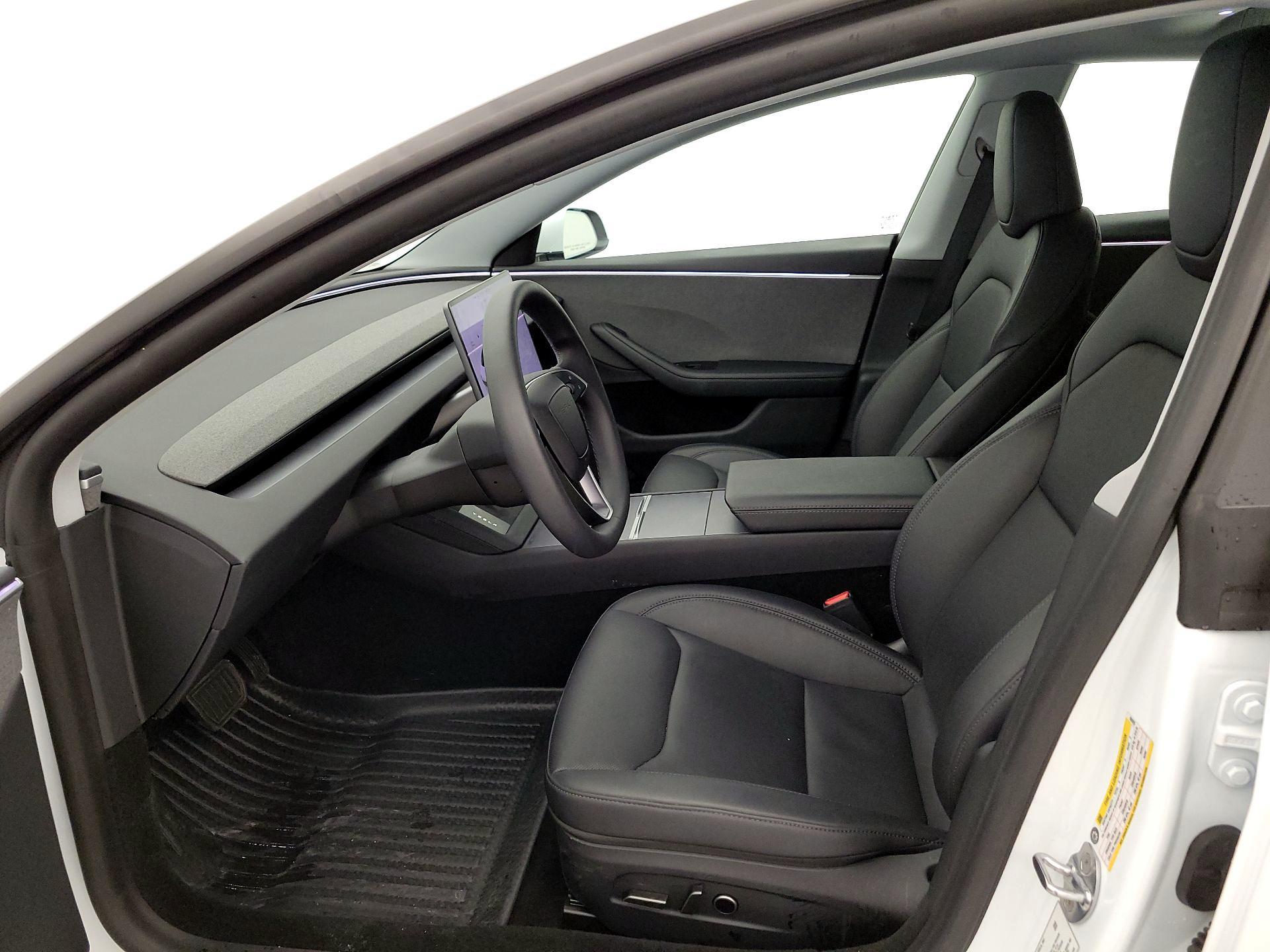 Thumbnail: 2025 Tesla Model 3 - 11