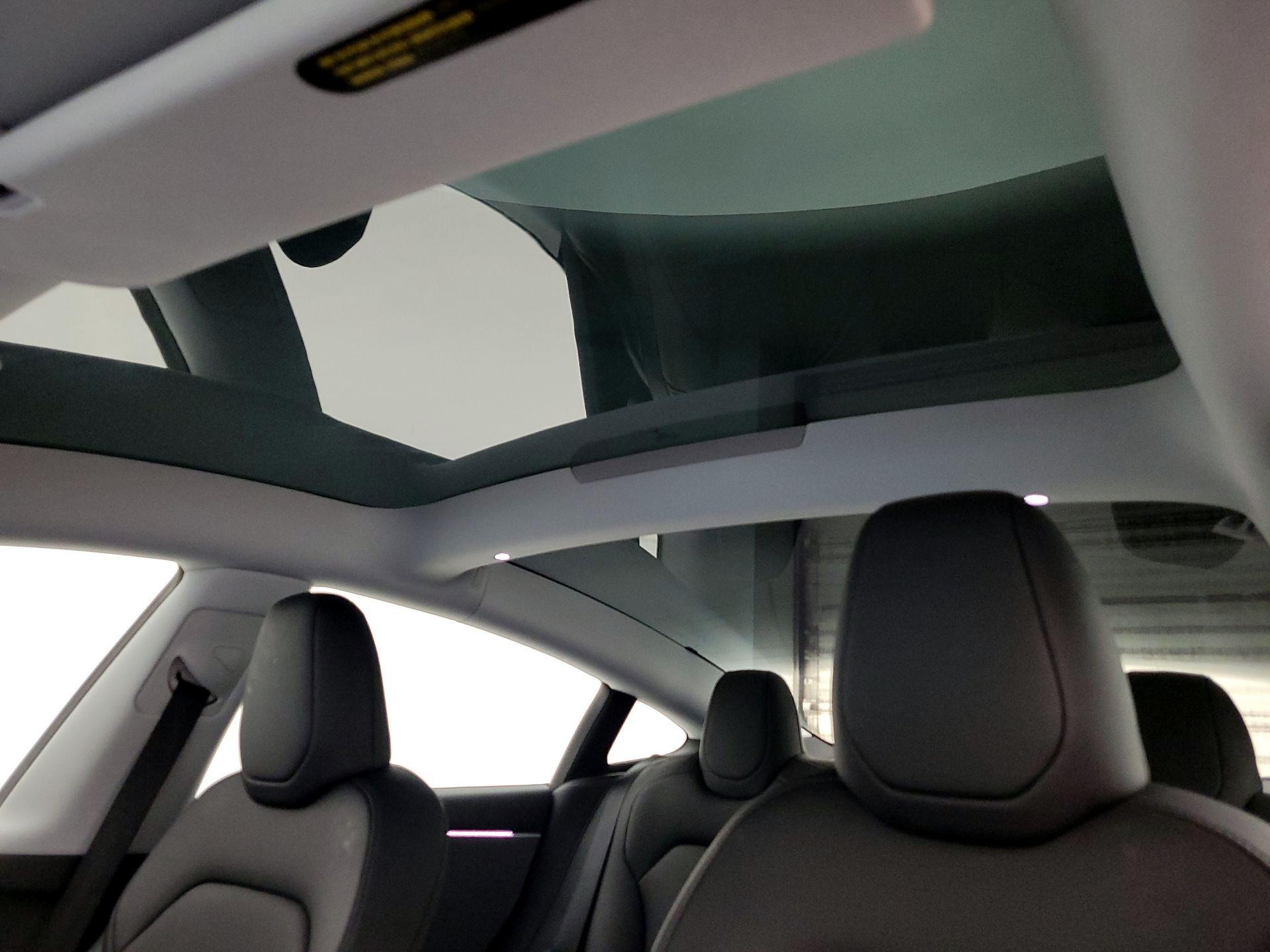 Thumbnail: 2025 Tesla Model 3 - 18