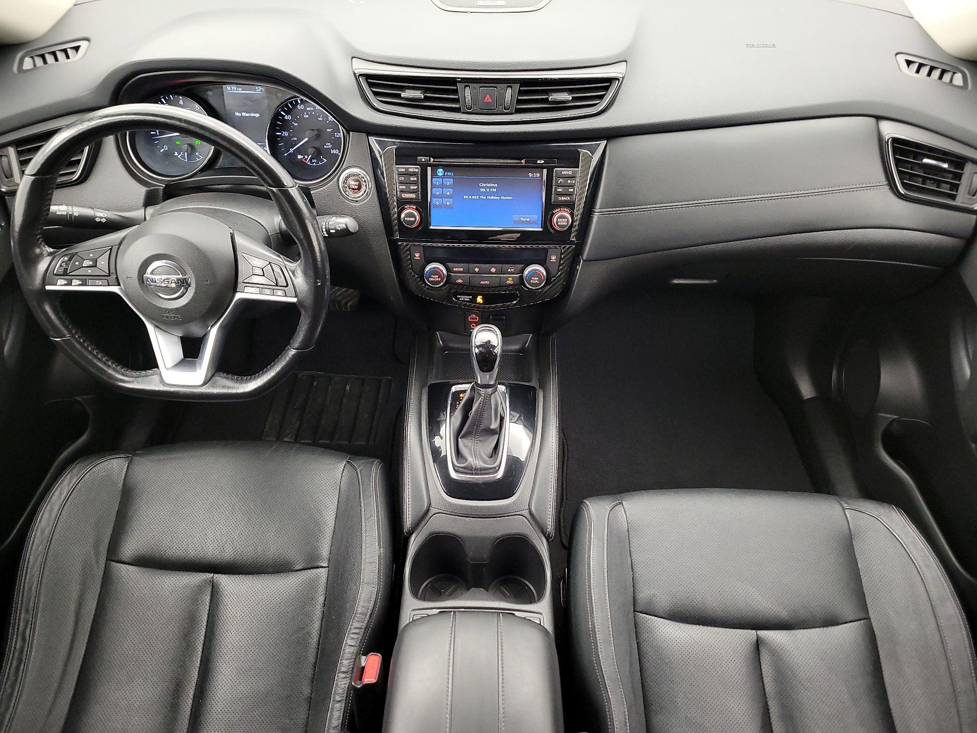 Thumbnail: 2017 Nissan Rogue - 9