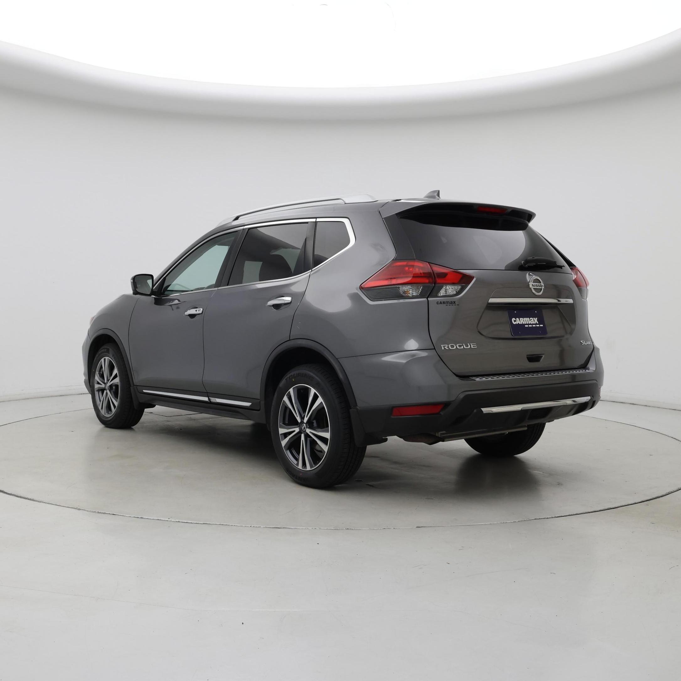Thumbnail: 2017 Nissan Rogue - 2