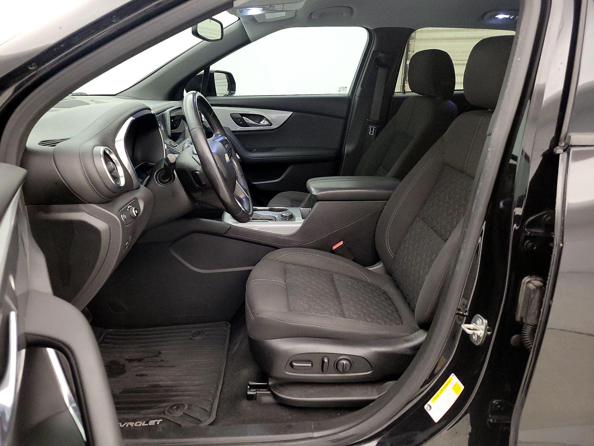 Thumbnail: 2020 Chevrolet Blazer - 11