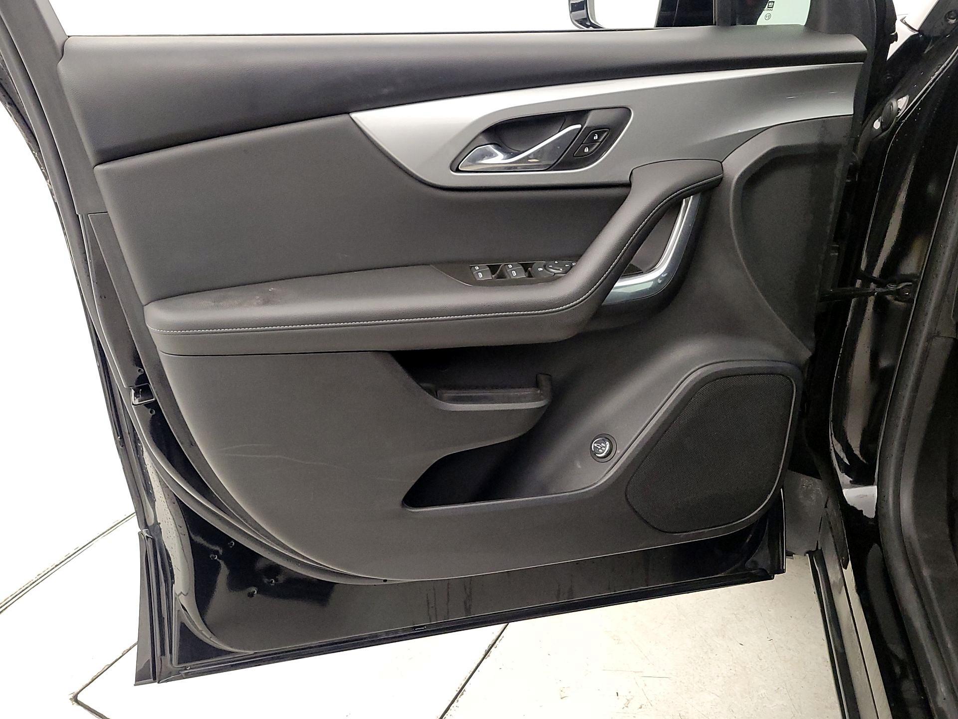 Thumbnail: 2020 Chevrolet Blazer - 12