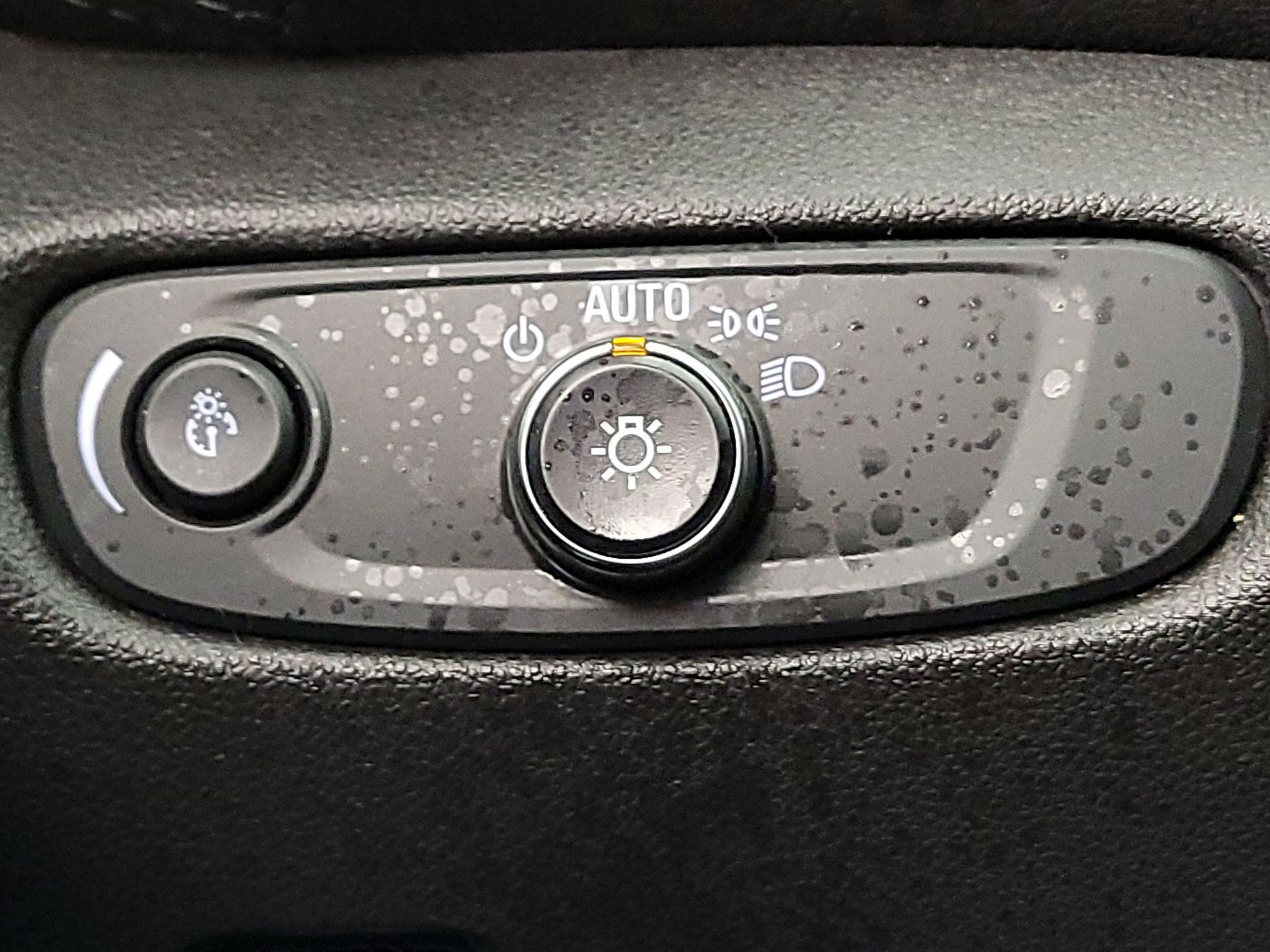 Thumbnail: 2020 Chevrolet Blazer - 13