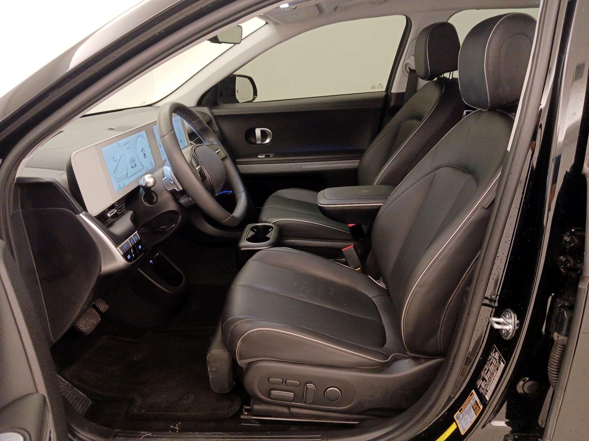 Thumbnail: 2023 Hyundai Ioniq 5 - 11