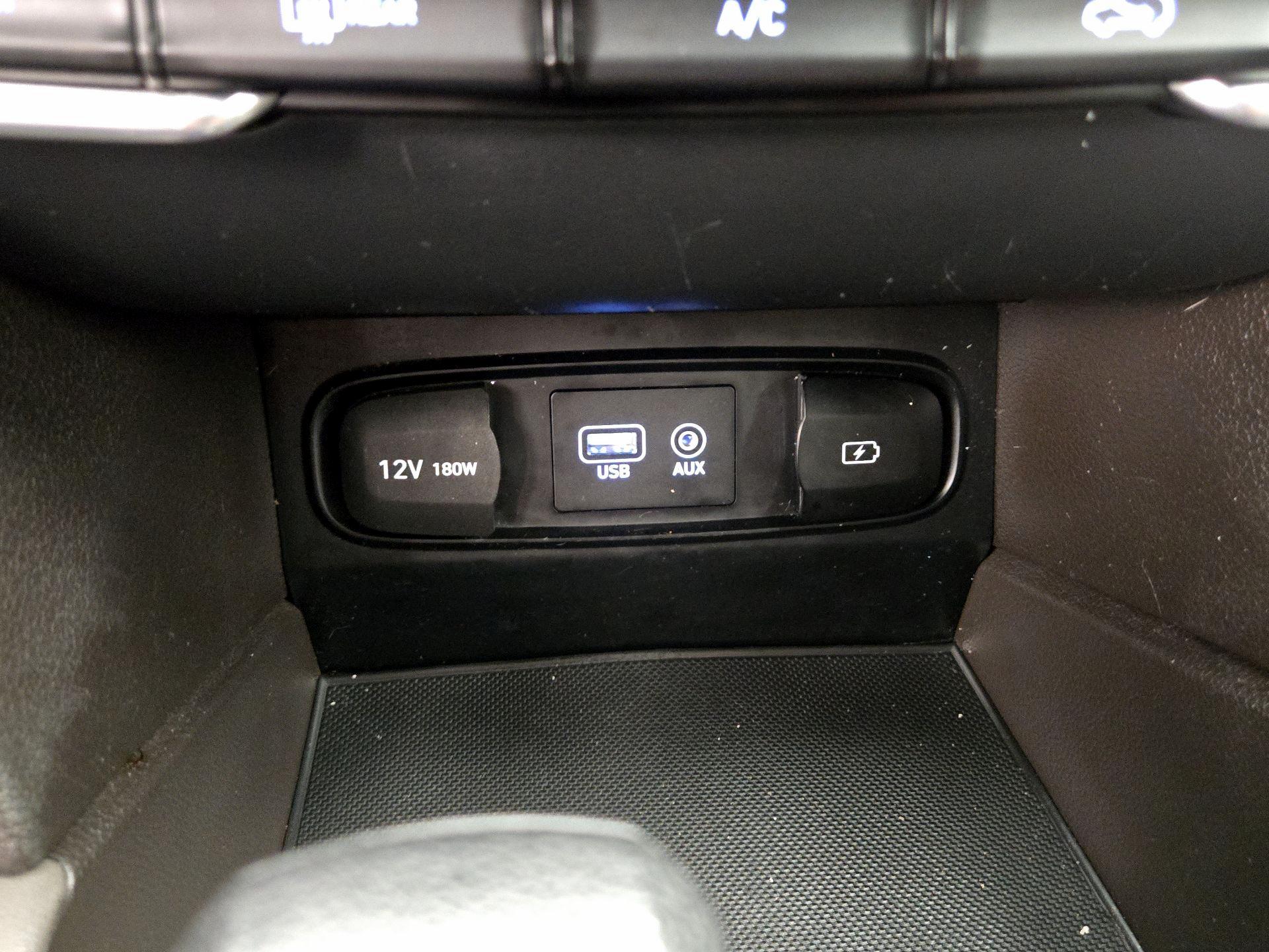 Thumbnail: 2020 Hyundai Santa Fe - 18