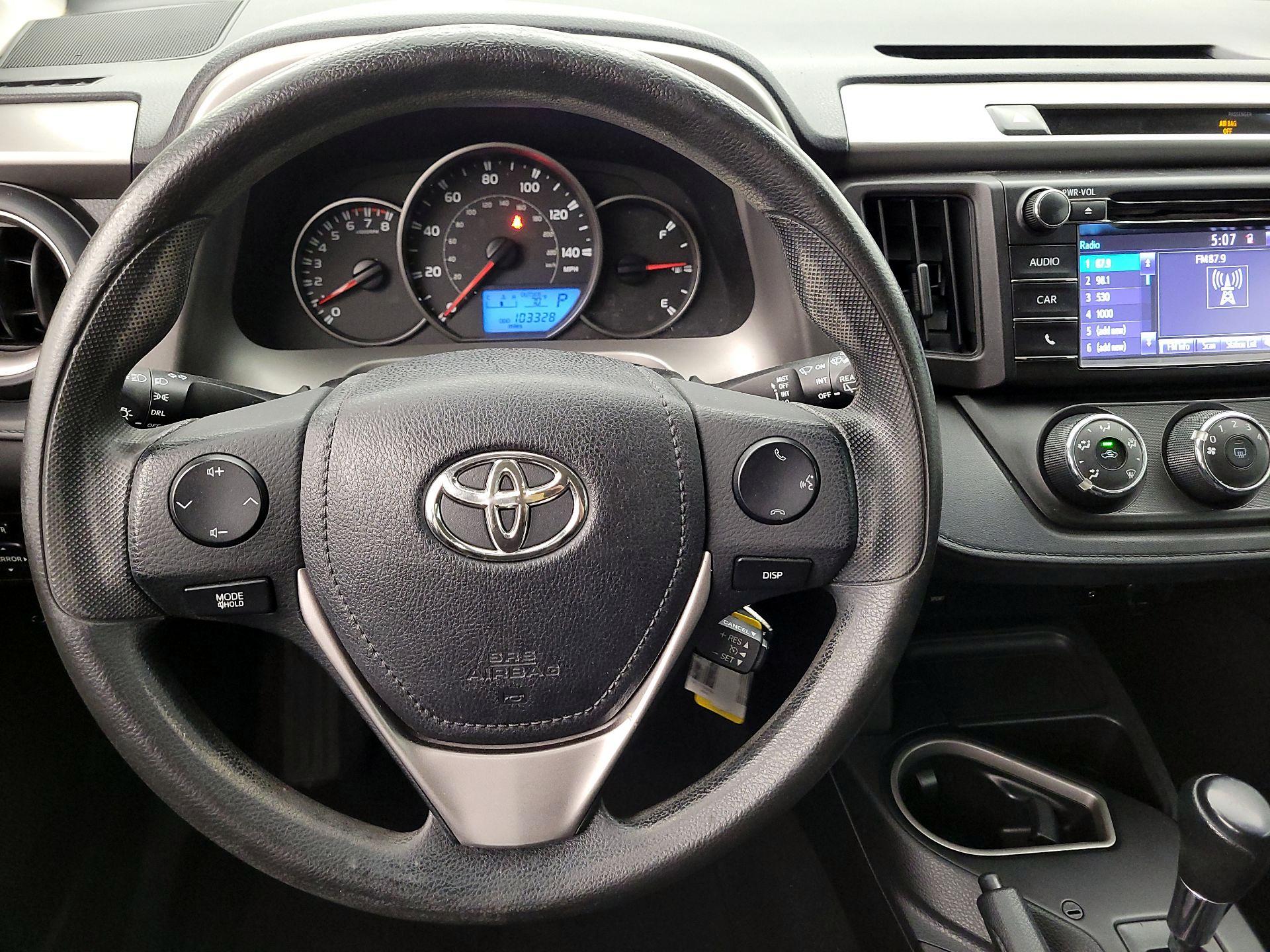 Thumbnail: 2016 Toyota RAV4 - 10