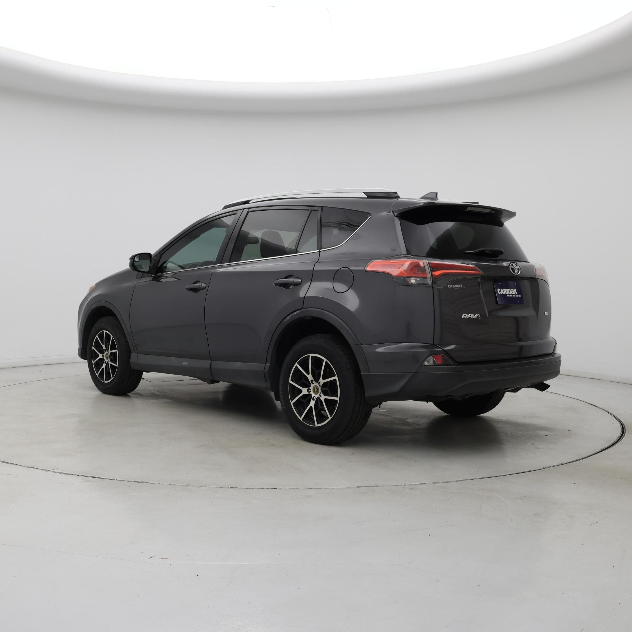 Thumbnail: 2016 Toyota RAV4 - 2