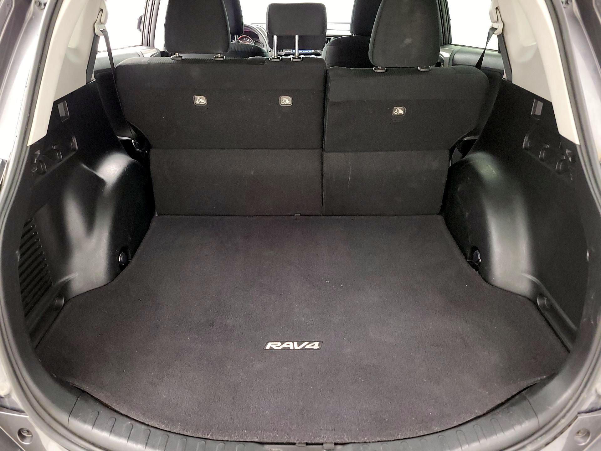 Thumbnail: 2016 Toyota RAV4 - 20