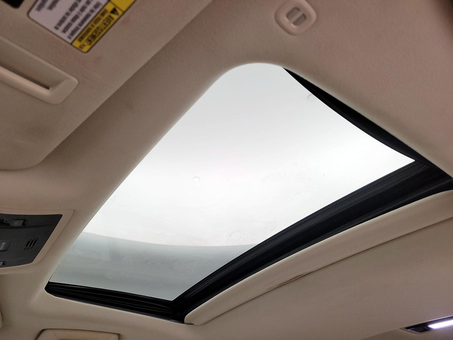 Thumbnail: 2017 Lexus RX - 19