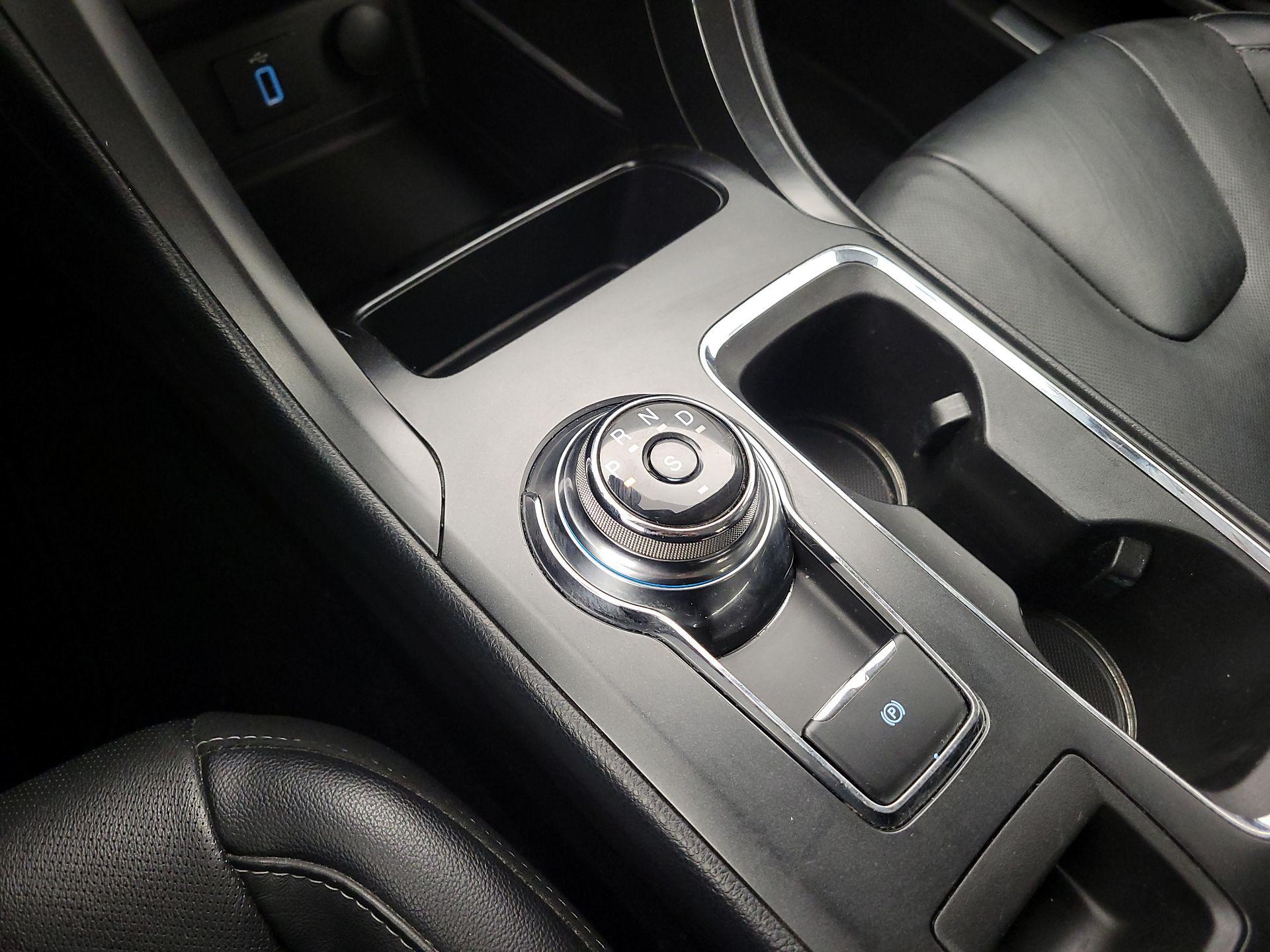 Thumbnail: 2017 Ford Fusion - 18