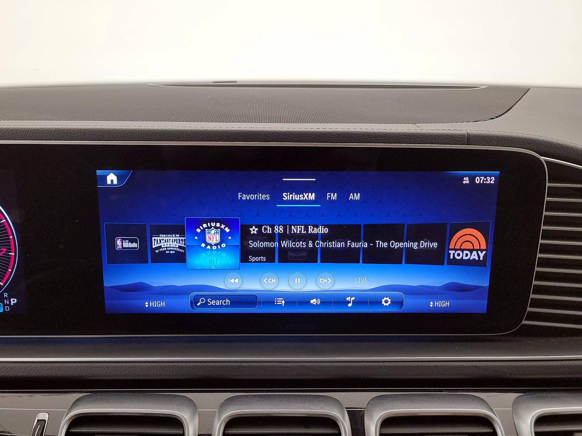 Thumbnail: 2024 Mercedes-Benz GLS - 16